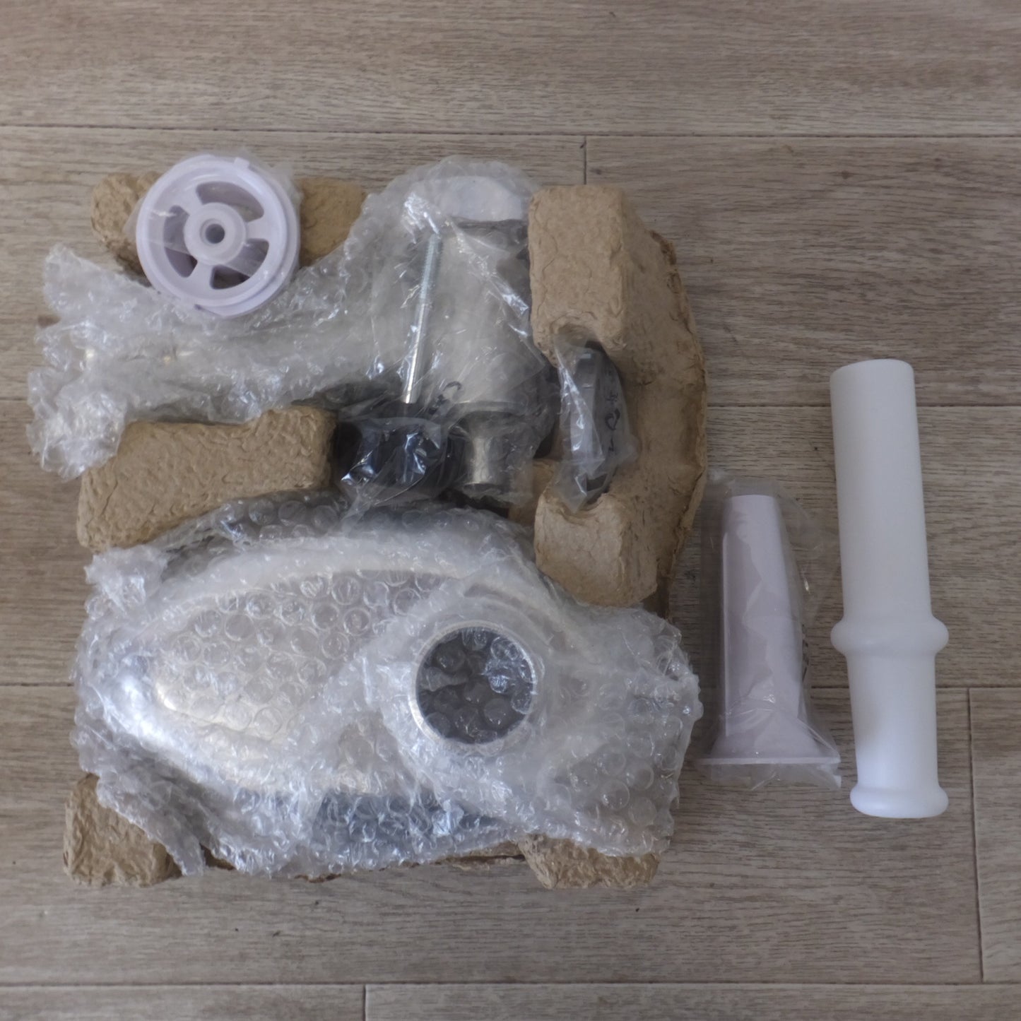 [送料無料] 未使用★SIS 電動肉挽き機 MEAT GRINDER AMG31A　100V 50/60Hz★