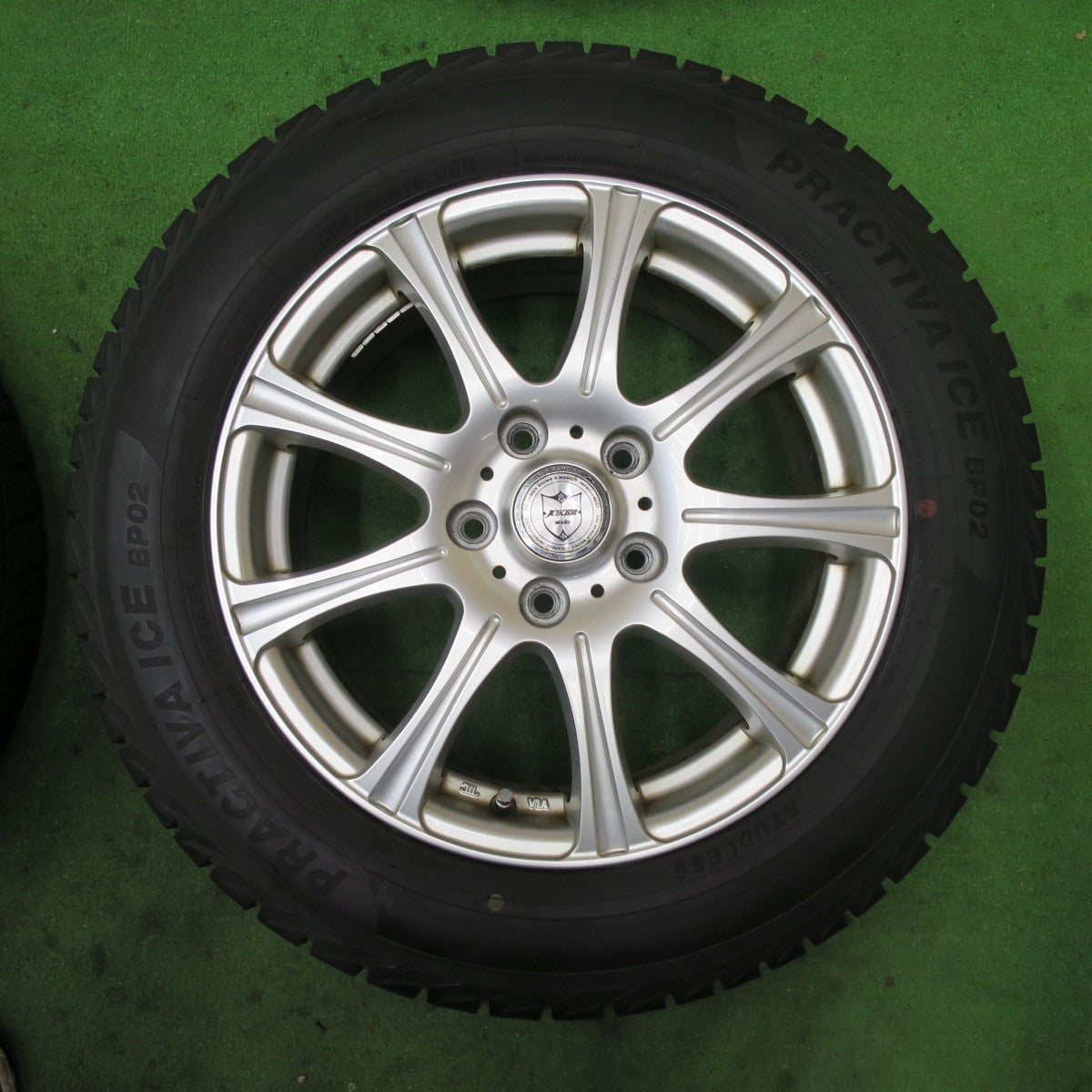 バリ溝！23年！9.5分★スタッドレス 205/60R16 プラクティバ アイス BP02 JOKER ジョーカー 16インチ PCD114.3/5H★5070102TTス