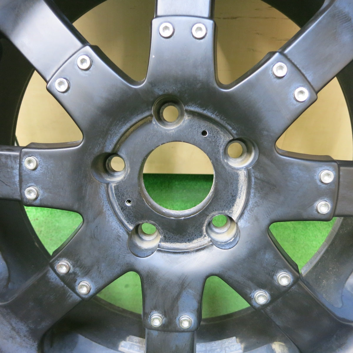 未使用！1本★ジープ 等 ULTRA MOTOR SPORTS 223B ゴライアス 275/55R20 アキレス デザート ホーク UHP ウルトラモータースポーツ PCD127/5H★5050901ナノ