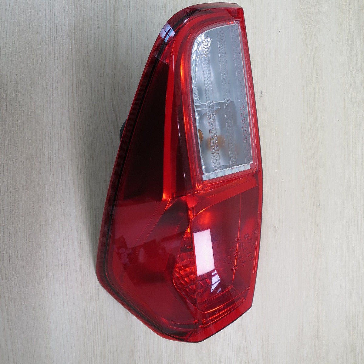 左右セット！キレイ♪三菱 eKスペース B11A 1146-398L テールランプ テールライト テールレンズ 型式 不明 カー パーツ♪ [送料無料]