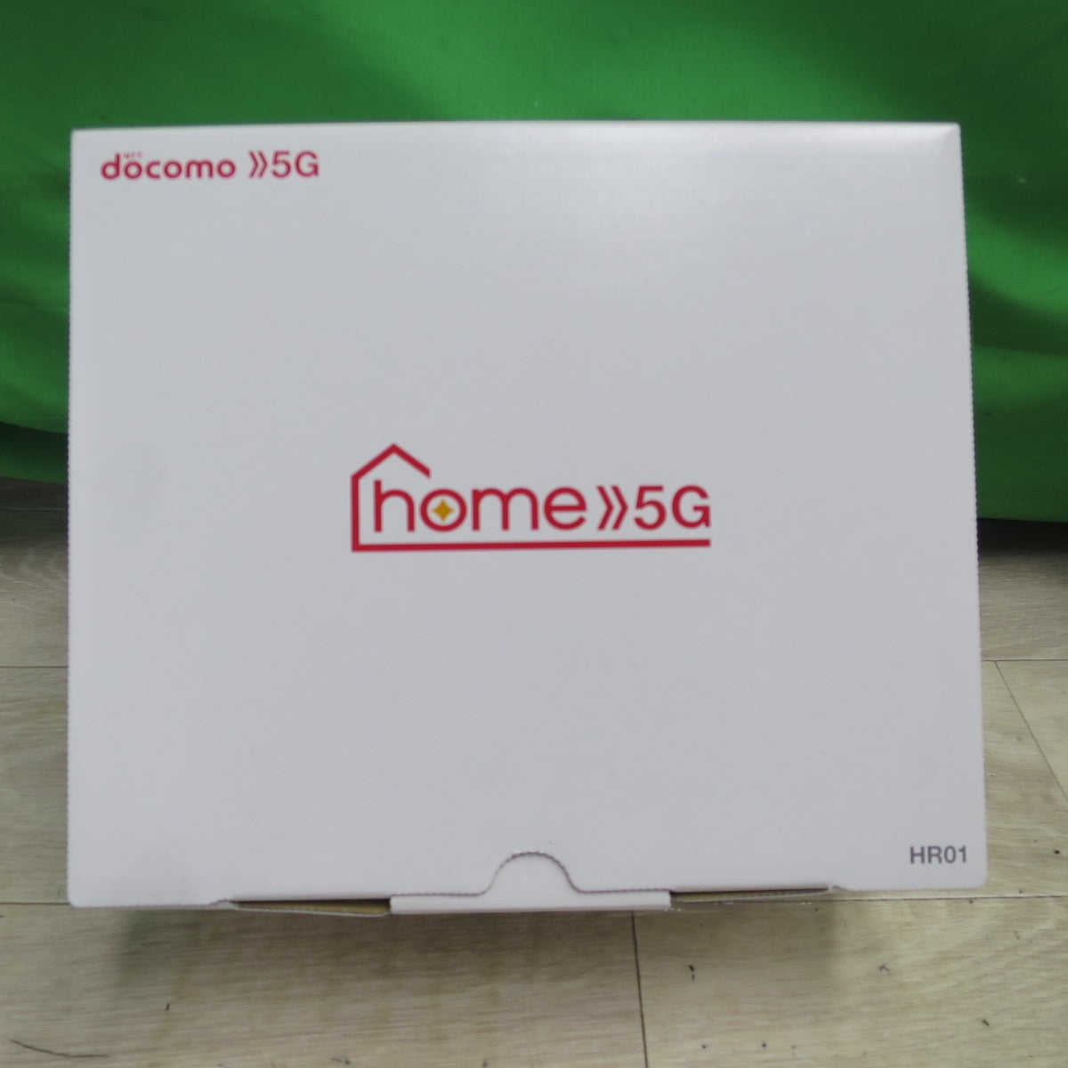 [送料無料] 美品☆NTT docomo ドコモ home 5G ホーム ルーター HR01 IMEI 判定○ Wi-Fi WIFI ダークグレー☆
