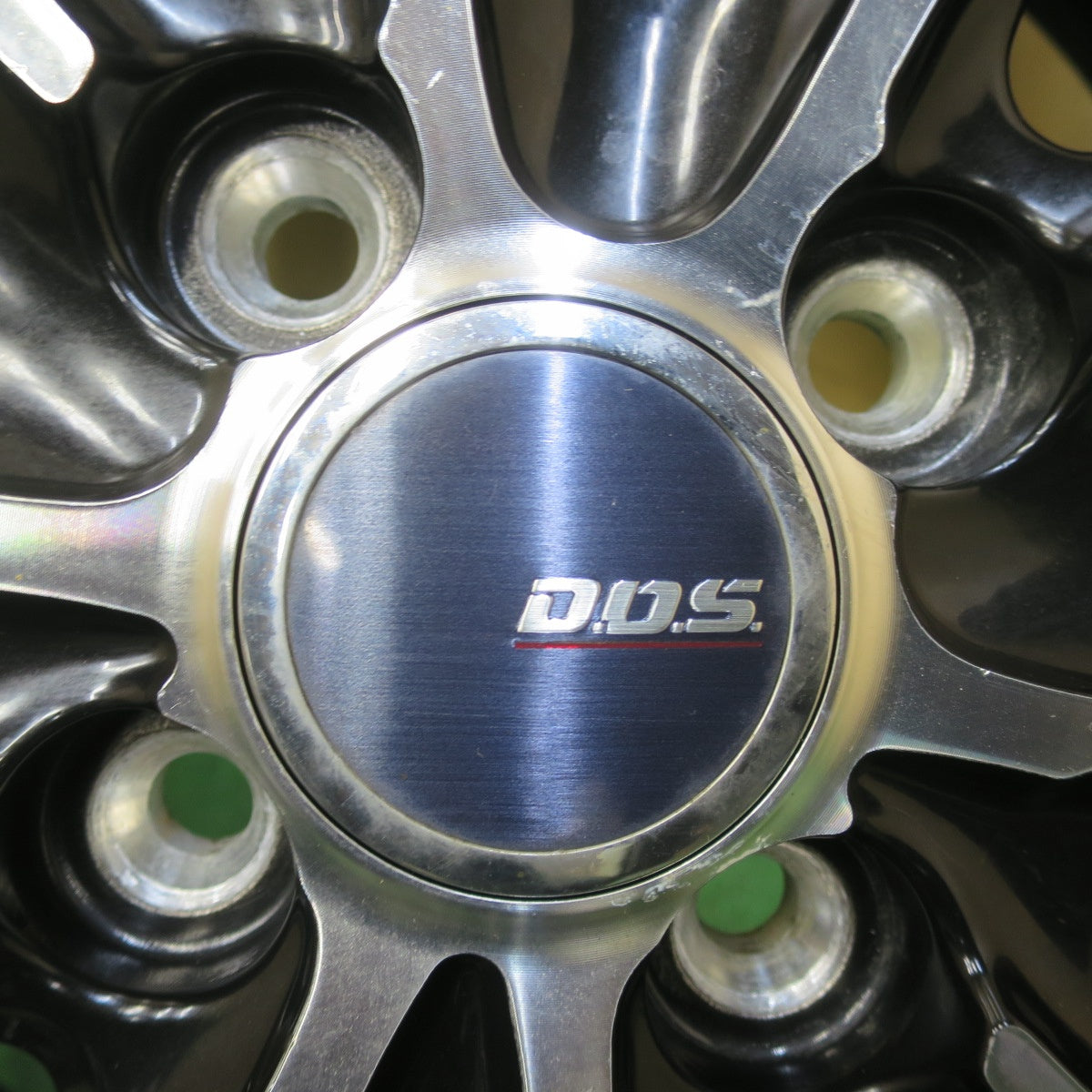 バリ溝！23年！キレイ！9.5分以上★スタッドレス 155/65R14 グッドイヤー アイスナビ7 D.O.S. DOS 14インチ PCD100/4H★6060601イス