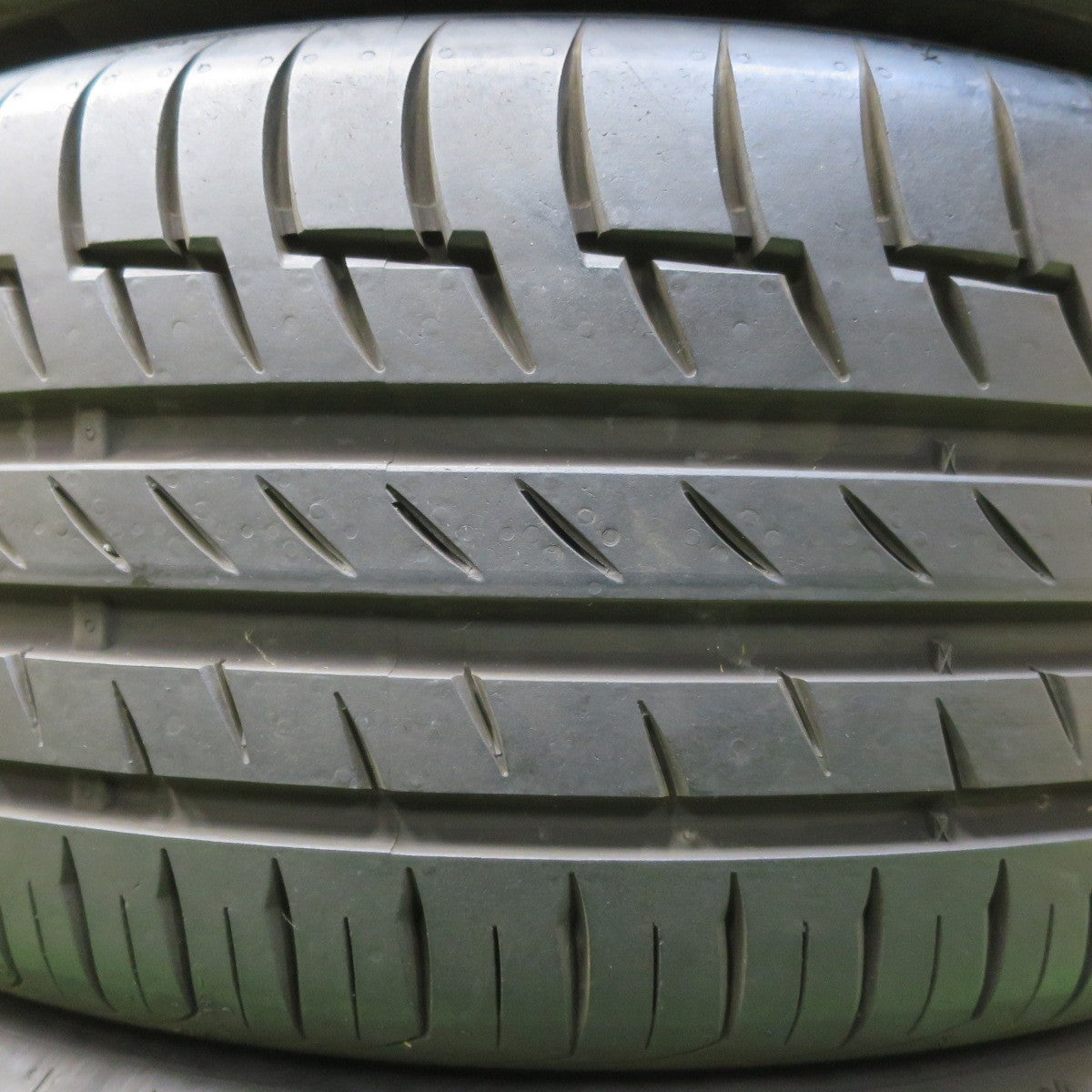 バリ溝！ほぼ10分★225/50R18 コンチネンタル プレミアムコンタクト6 タイヤ 18インチ BMW MINI クロスオーバー C-HR 等★5102807イノタ