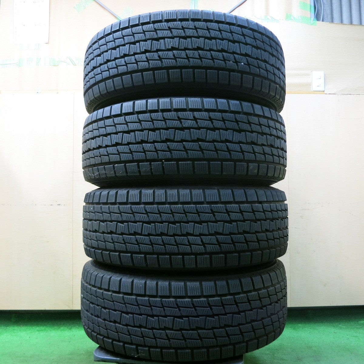 [送料無料] バリ溝！キレイ！9.5分★ベンツ ゲレンデ 等 Euro Premium 265/60R18 スタッドレス グッドイヤー アイスナビ SUV ユーロプレミアム PCD130/5H★4091601ナス