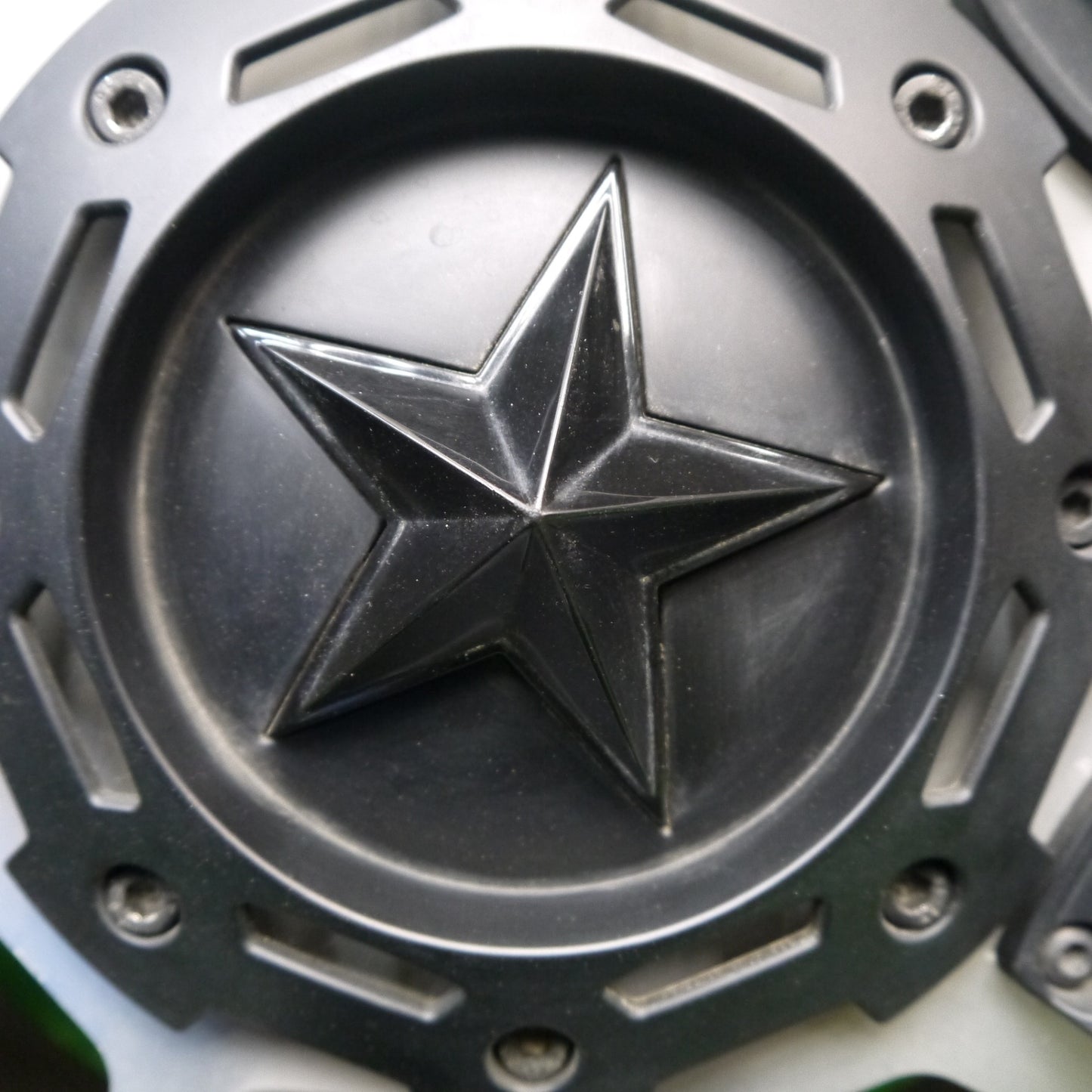 バリ溝！9.5分★KMC XD811 ROCKSTAR2 265/50R20 ニットー TERRA GRAPPLER ALL TERRAIN ロックスター2 PCD135 139.7/6H マルチ★5102102Hノ