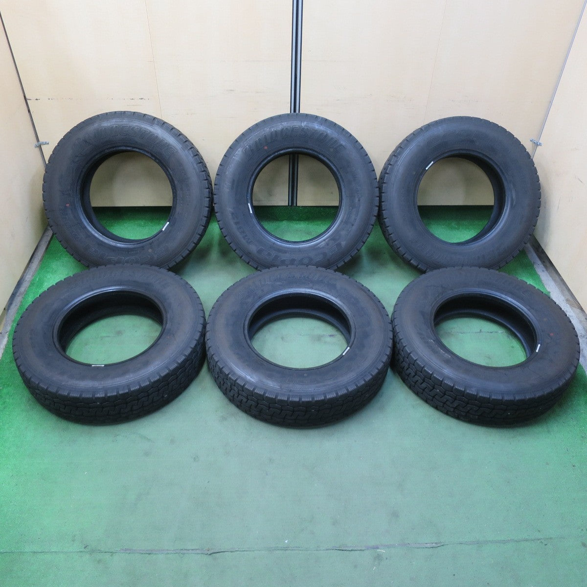 バリ溝！25年！8.5分！6本★トラック タイヤ 205/85R16 117/115N ブリヂストン エコピア M812 ミックス オールシーズン 16インチ★5102312イスタ