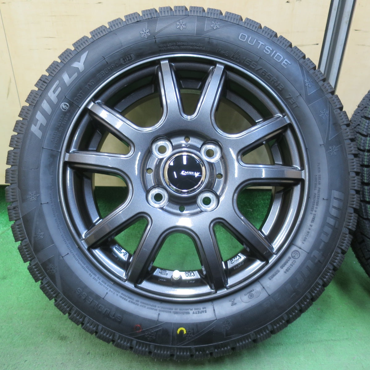 未使用！25年★スタッドレス 155/65R13 ハイフライ Win-turi 216 EMBELY 社外 アルミ 13インチ PCD100/4H★5123107イス