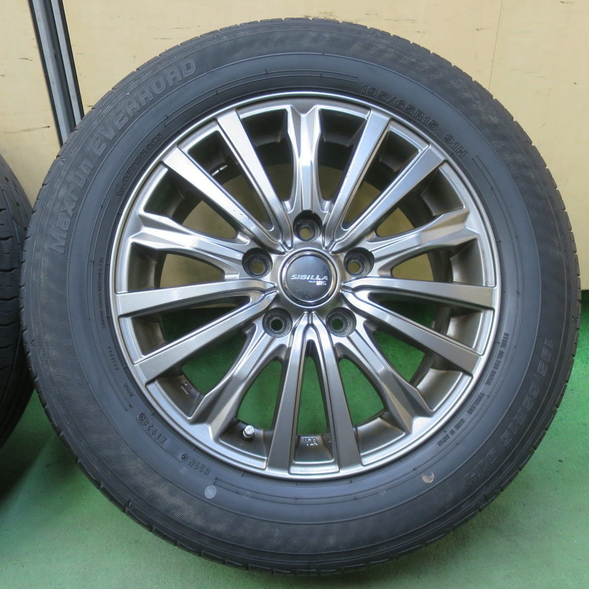 4本価格★195/65R15 オートバックス Maxrun EVERROAD SIBILLA NEXT W5 シビラ ネクスト 15インチ PCD114.3/5H★6051207イノ