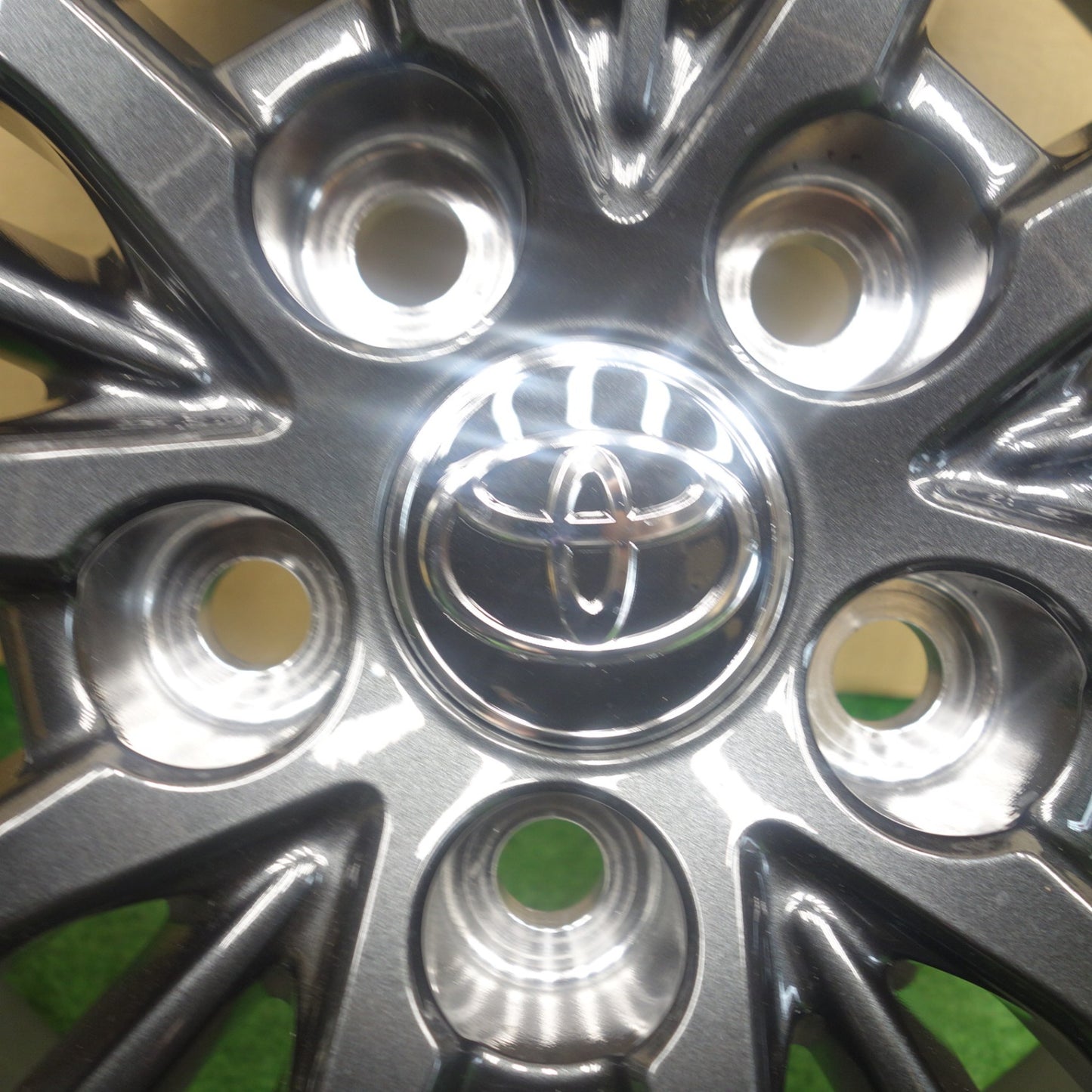 新車外し★トヨタ 90系 ノア ヴォクシー 純正 ホイール 16インチ 16×6J PCD114.3/5H★6022701KTホ