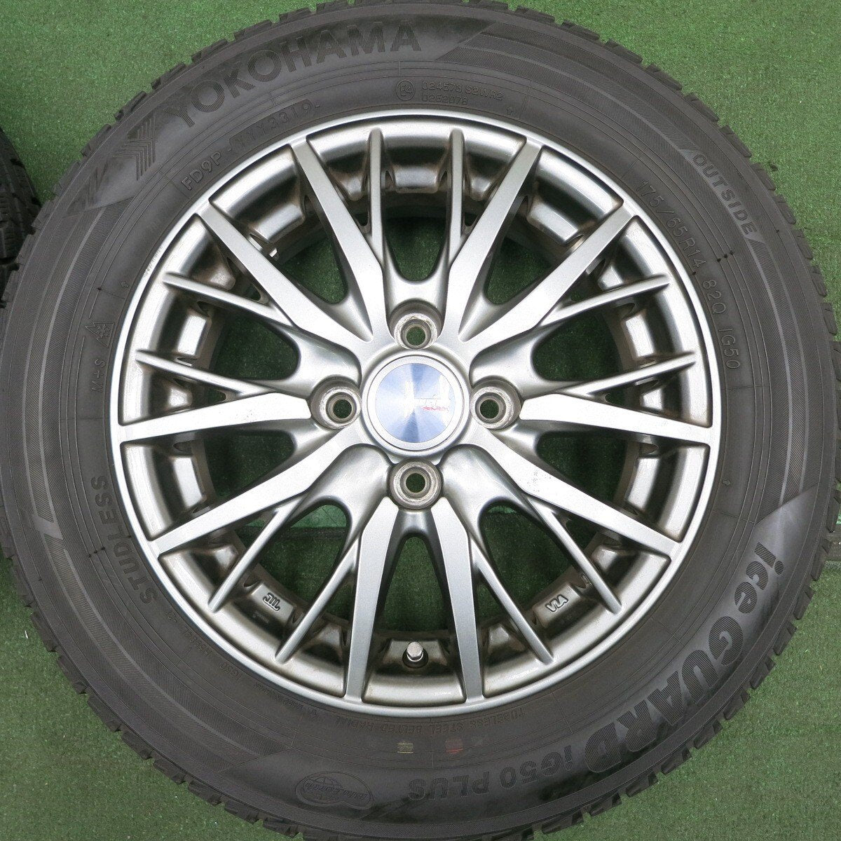 バリ溝！9.5分★ススタッドレス 175/65R14 ヨコハマ アイスガード iG50 プラス ravrion RM01 ラブリオン PCD100/4H★4051307HAス