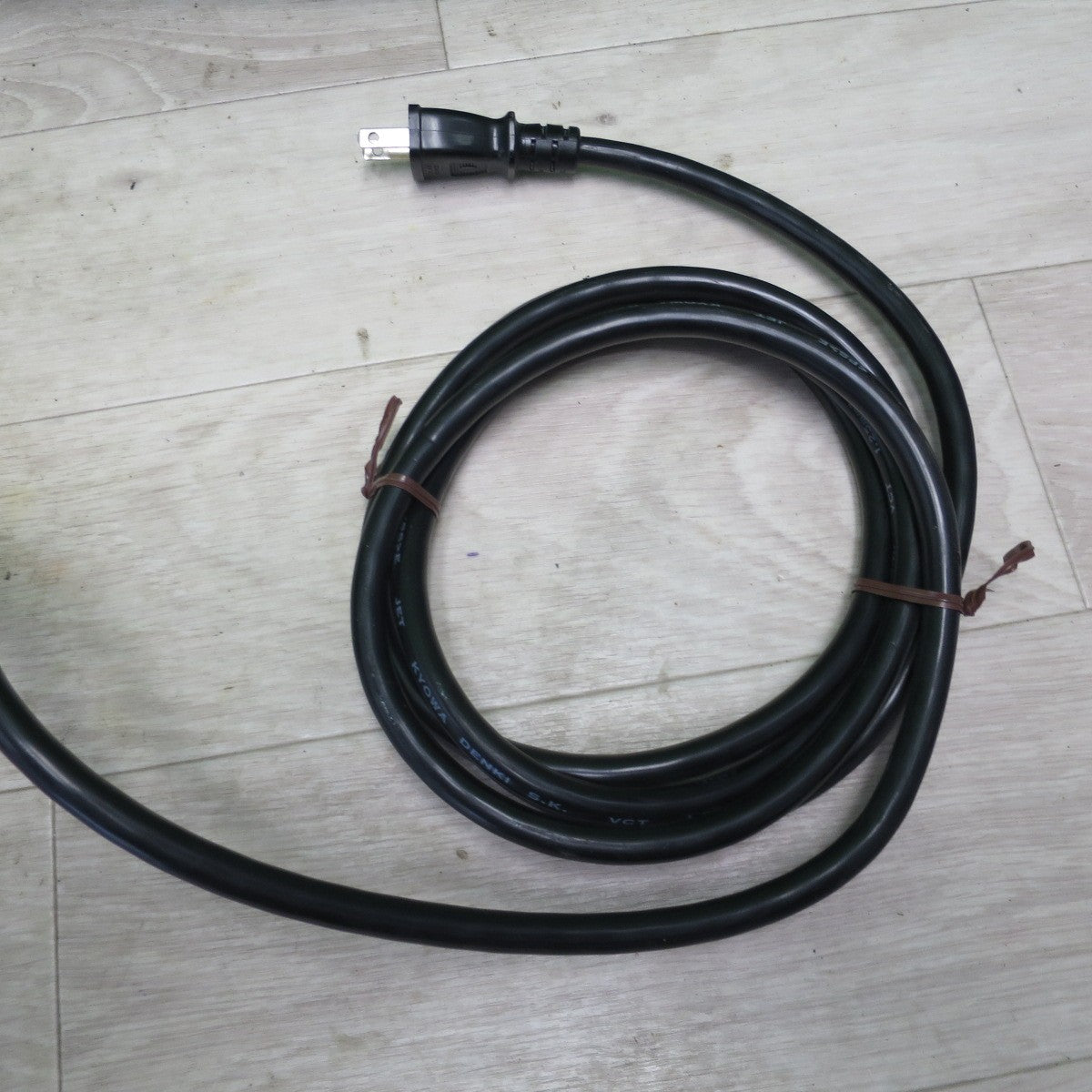 [送料無料] 美品☆マキタ 110mm コンクリート カンナ 100V PC1100 ハードケース付き かんな 研削 電動 工具☆