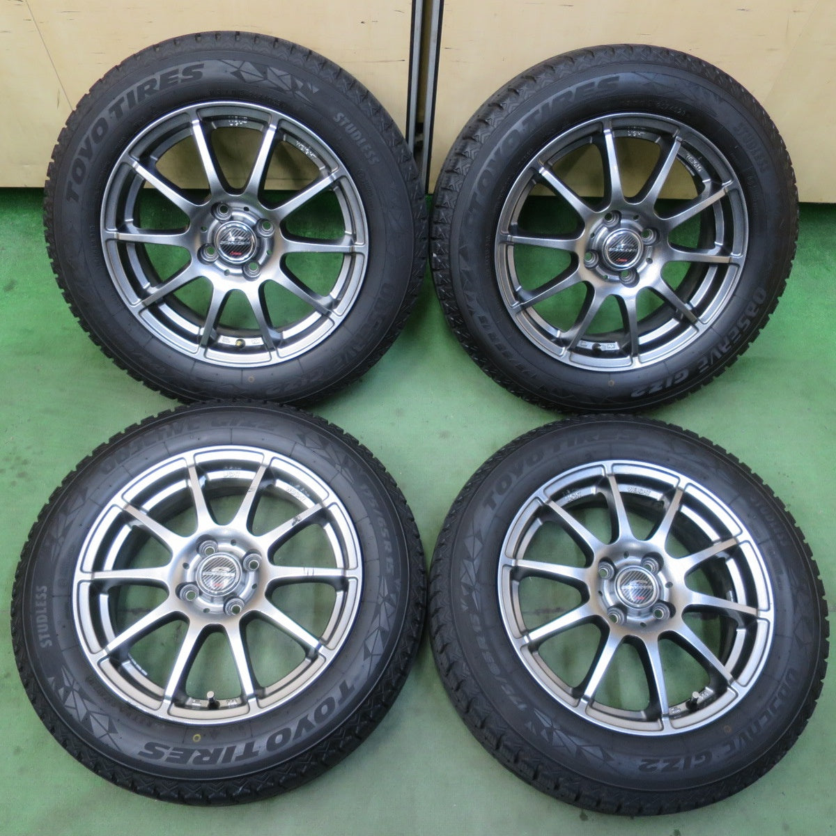バリ溝！23年！9.5分以上★スタッドレス 175/65R15 トーヨー オブザーブ GIZ2 SCHNEIDER シュナイダー 15インチ PCD100/4H★6033013イス
