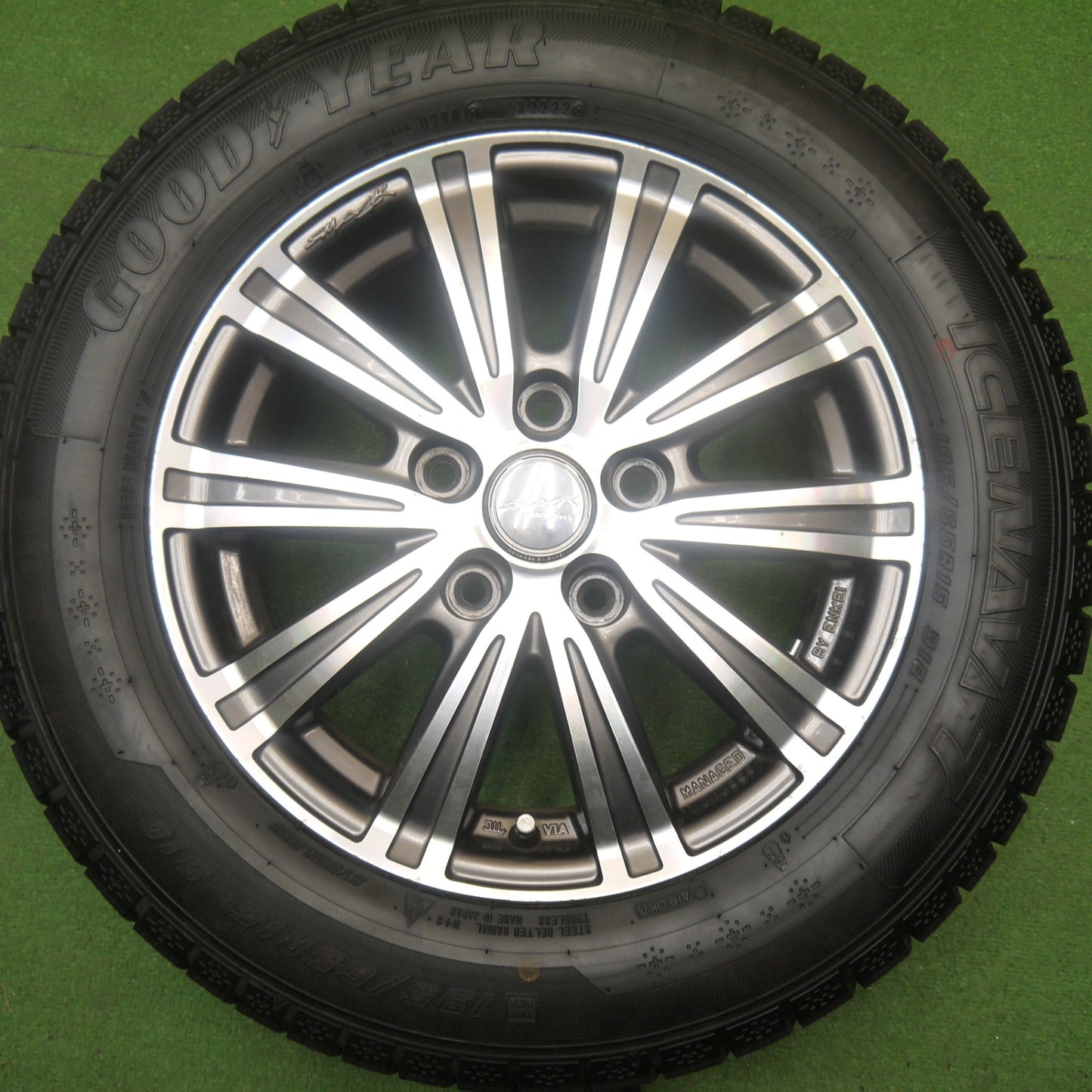 バリ溝！22年！ほぼ10分★スタッドレス 195/65R15 グッドイヤー アイスナビ7 SMACK SPARROW ENKEI スマック スパロー エンケイ 15インチ PCD114.3/5H★5122405Hス