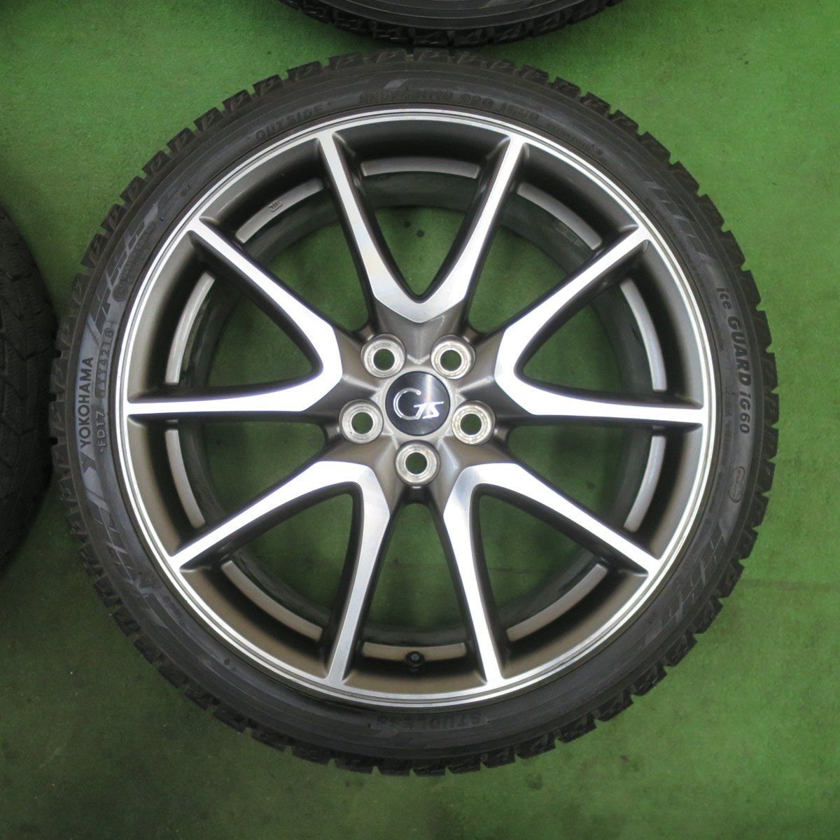 バリ溝！9分★トヨタ 30系 プリウス G's 純正 225/40R18 スタッドレス ヨコハマ アイスガード iG60 18インチ PCD100/5H★6021907TTス