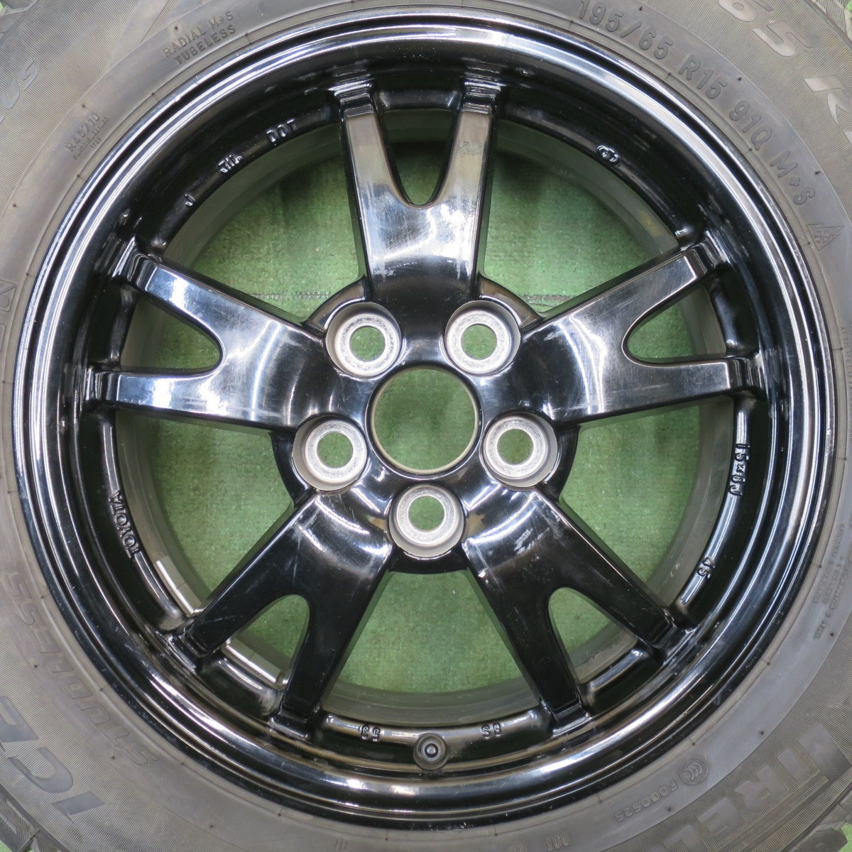 バリ溝！8.5分★トヨタ 30系 プリウス 純正 195/65R15 スタッドレス ピレリ アイスアシンメトリコ プラス 15インチ PCD100/5H★6051905NJス