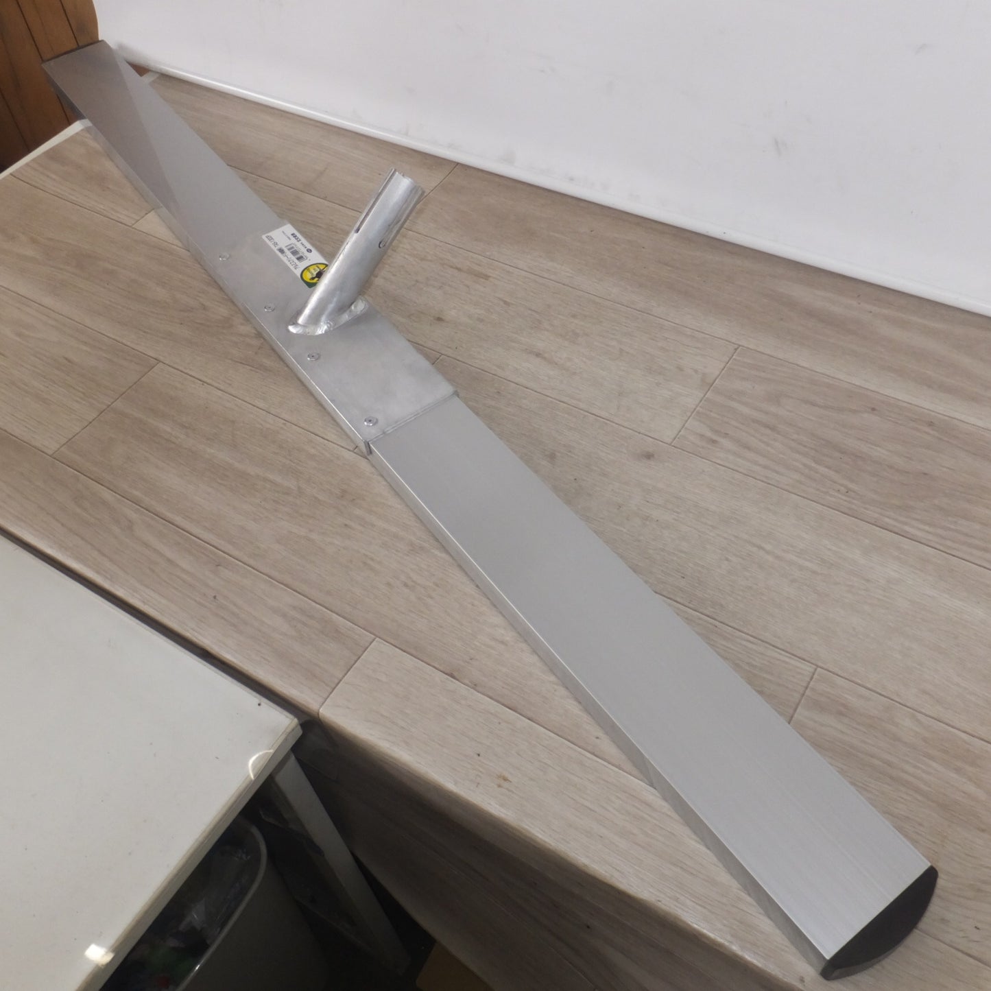 [送料無料] 岐阜発★友定建機 トモサダ TOMOSADA アルミスクリード 伸縮柄 TAS-1300P★