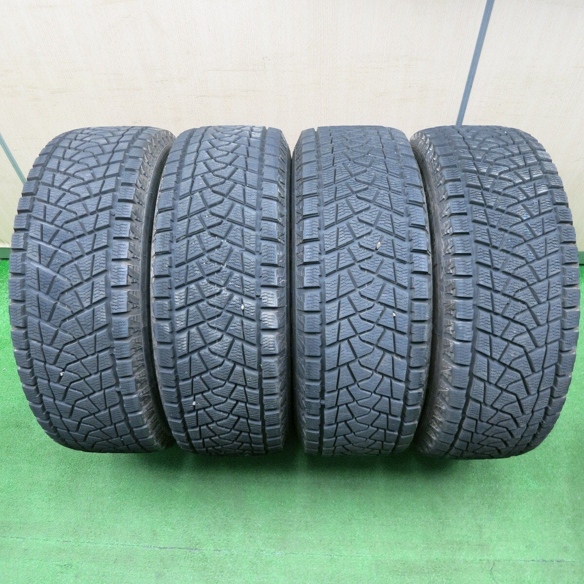 バリ溝！キレイ！9.5分★KEELER 265/70R16 スタッドレス ブリヂストン ブリザック DM-Z3 キーラー 16インチ PCD139.7/6H★5010702NJス