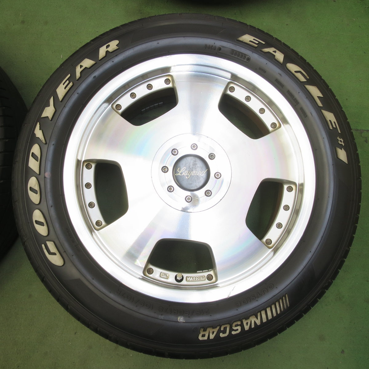 バリ溝！22年！9.5分★215/60R17 109/107R グッドイヤー イーグル #1 Layered ディッシュ レイヤード 17インチ PCD114.3/4H 5H マルチ★6052902イノ