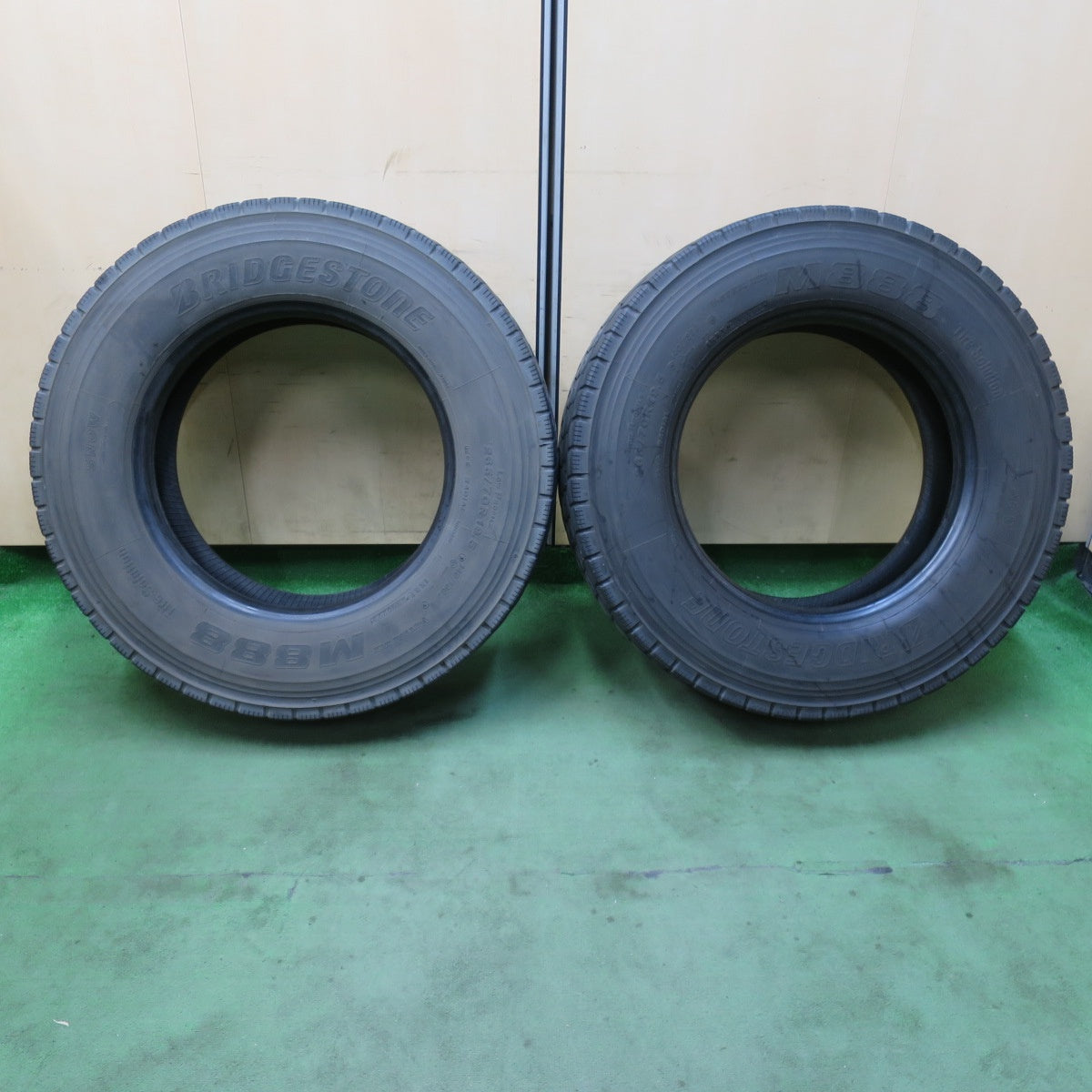 バリ溝！23年！8.5分！2本★トラック タイヤ 265/70R19.5 140/138J ブリヂストン M888 ミックス オールシーズン 19.5インチ★5120405イスタ
