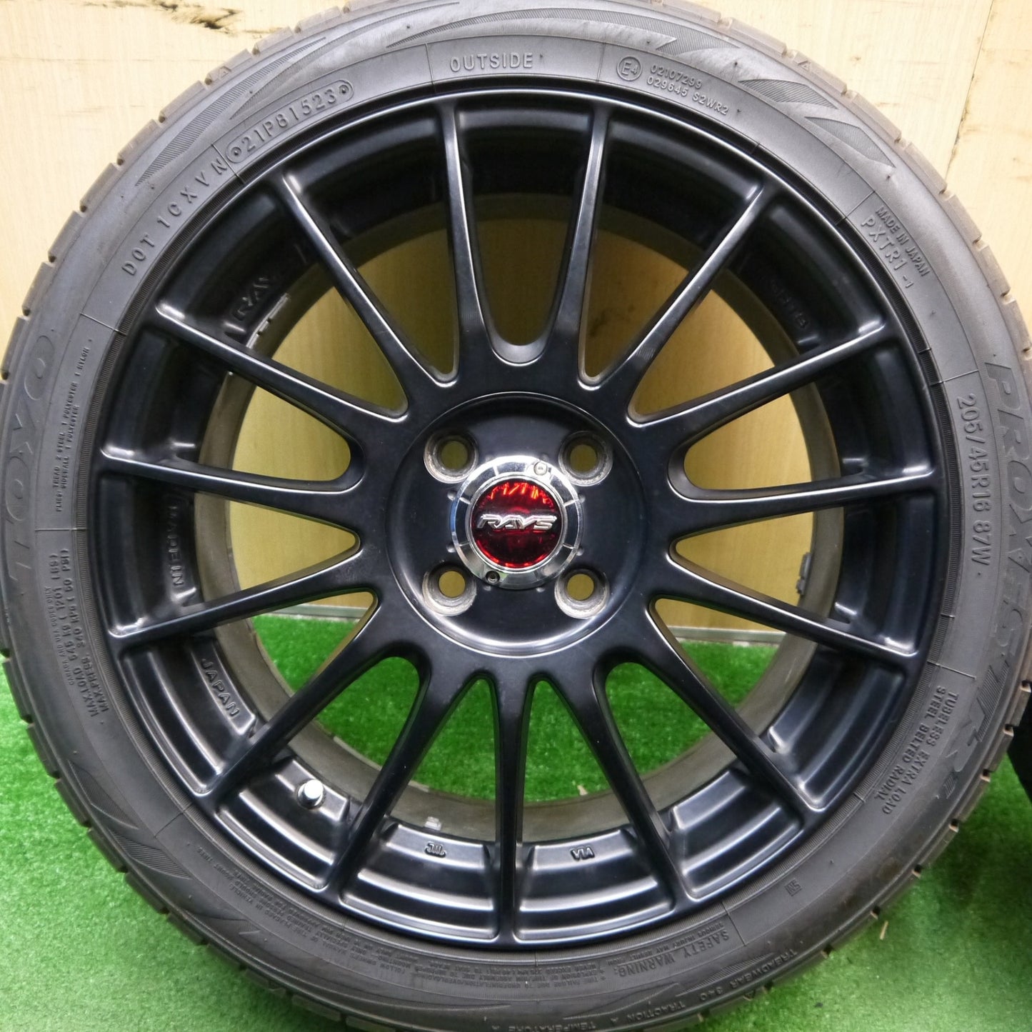 バリ溝！23年！キレイ！9.5分★RAYS 57XV gram LIGHTS 205/45R16 トーヨー プロクセス TR1 レイズ グラムライツ 16インチ PCD100/4H★5042301Hノ