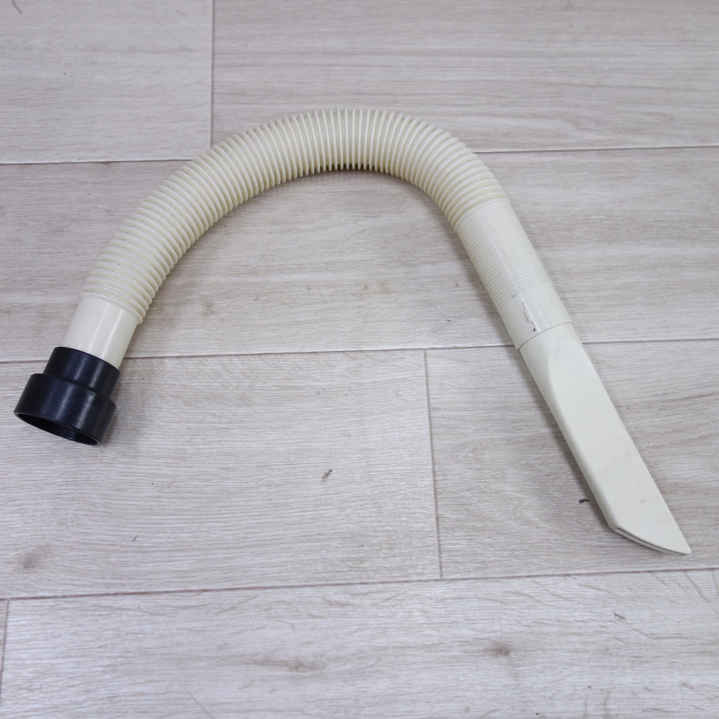 [送料無料] キレイ！付属品付き◆マキタ ブロワ MUB111 屋内用 電動 工具 集じん 集塵機 清掃 送風 送風機 無段 変速 makita◆