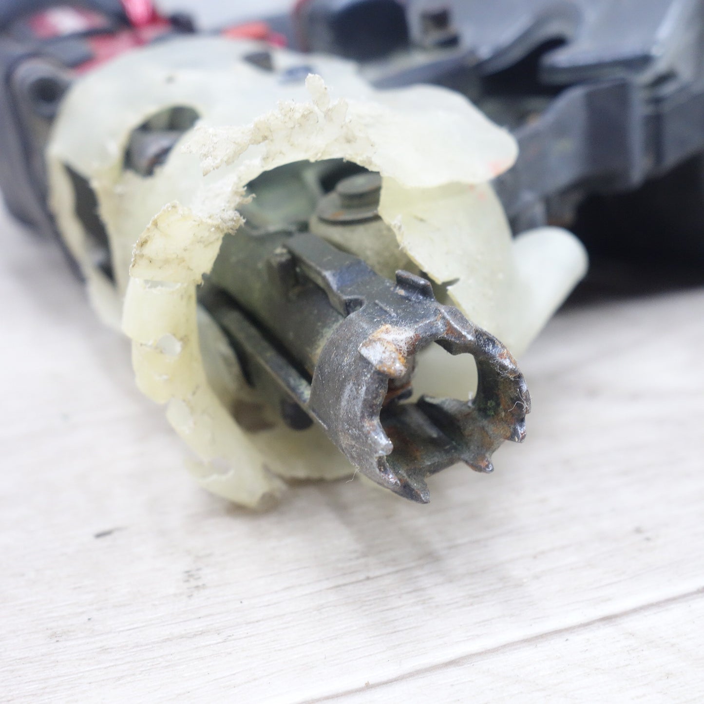 [送料無料] ◆マキタ 65mm 高圧 エア 釘打機 AN633H 赤 エアー ツール 工具 釘打ち機 makita◆