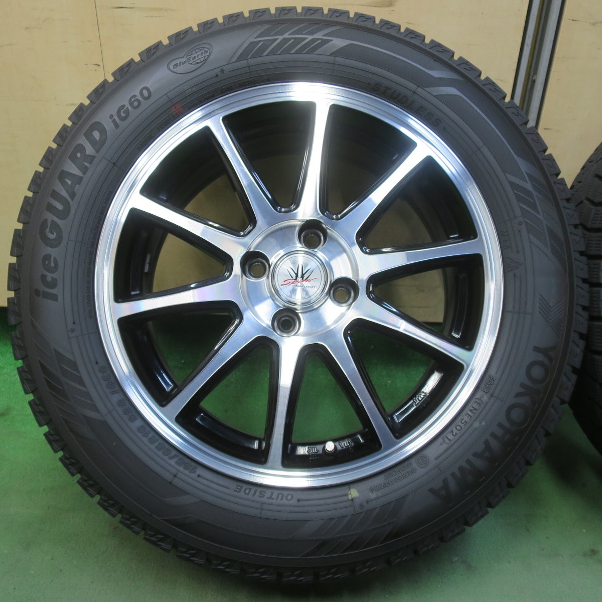 バリ溝！9.5分◎LOXARNY SPORT 195/65R16 スタッドレス ヨコハマ アイスガード iG60 ロクサーニ スポーツ 16インチ PCD100/4H◎6083114イス