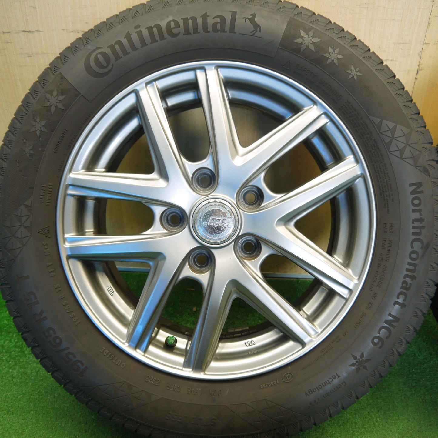 キレイ！22年★スタッドレス 195/65R15 コンチネンタル ノースコンタクト NC6 CR CRICKET クリケット 15インチ PCD114.3/5H★6042004Hス