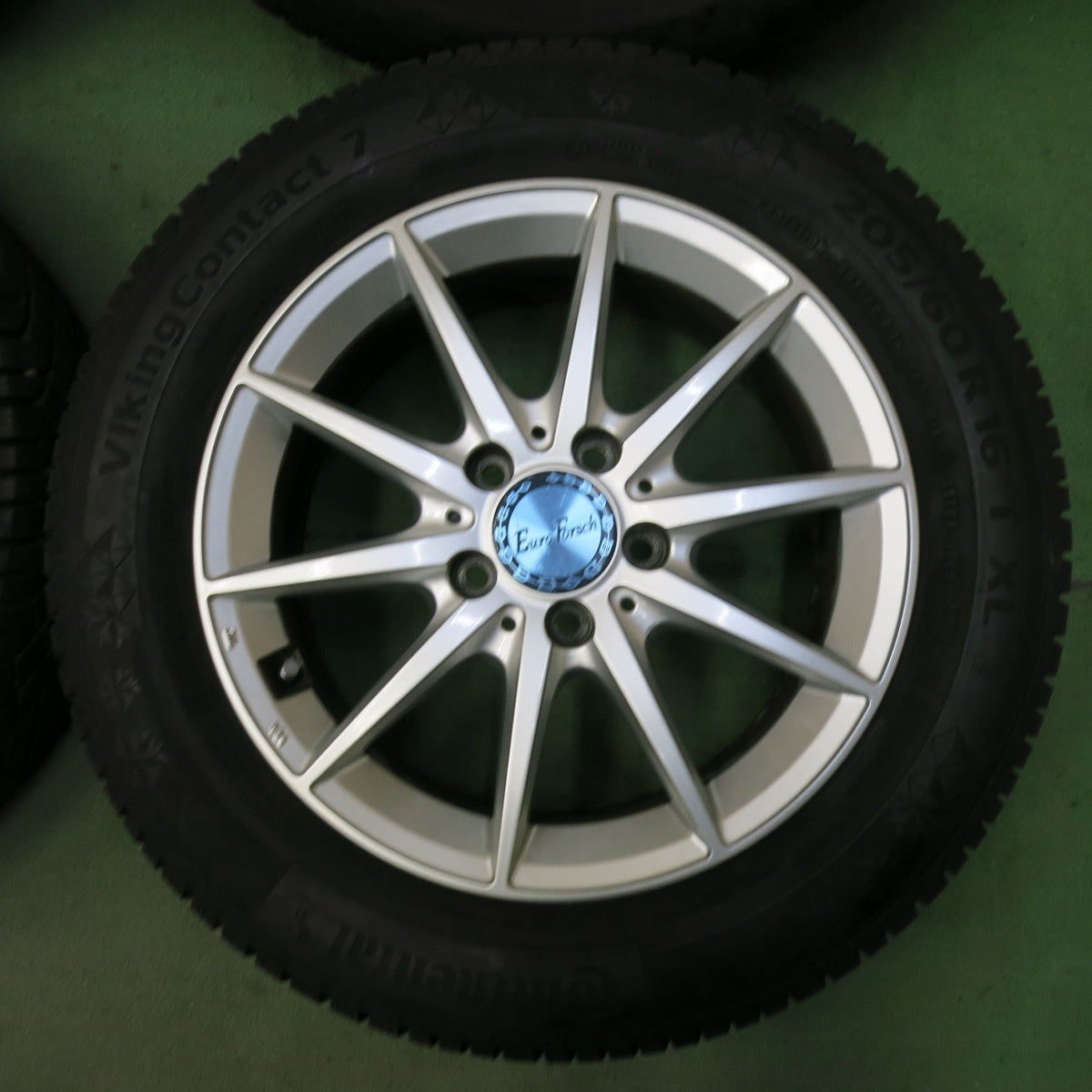 バリ溝！キレイ！9.5分以上★ベンツ 等 EuroForsch 205/60R16 スタッドレス コンチネンタル バイキングコンタクト7 ユーロフォルシュ 16インチ PCD112/5H★5073010SYス