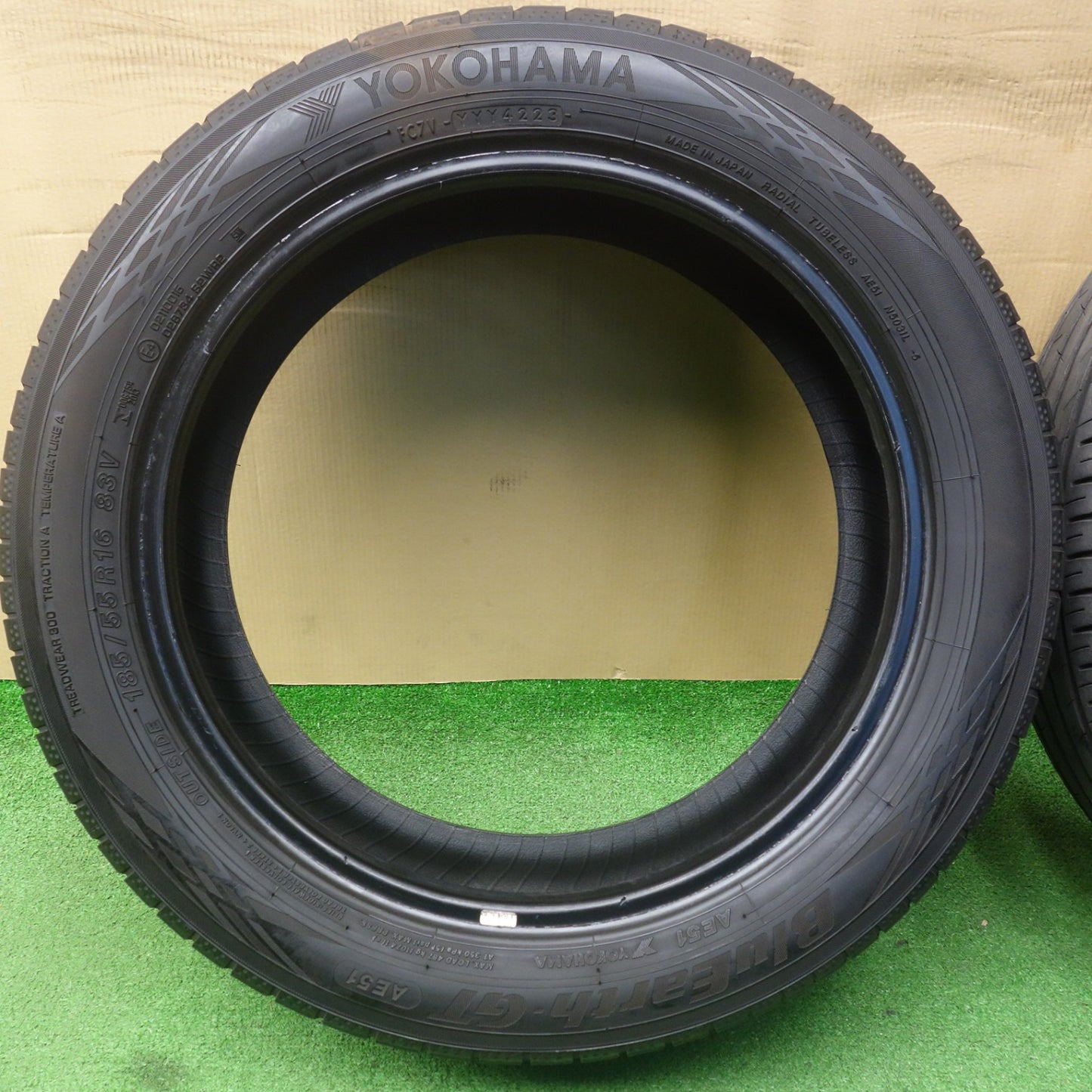 バリ溝！23年！8.5分★185/55R16 ヨコハマ BluEarth-GT AE51 ブルーアース タイヤ 16インチ フィット アクア、スイフト 等★6042202KTノタ