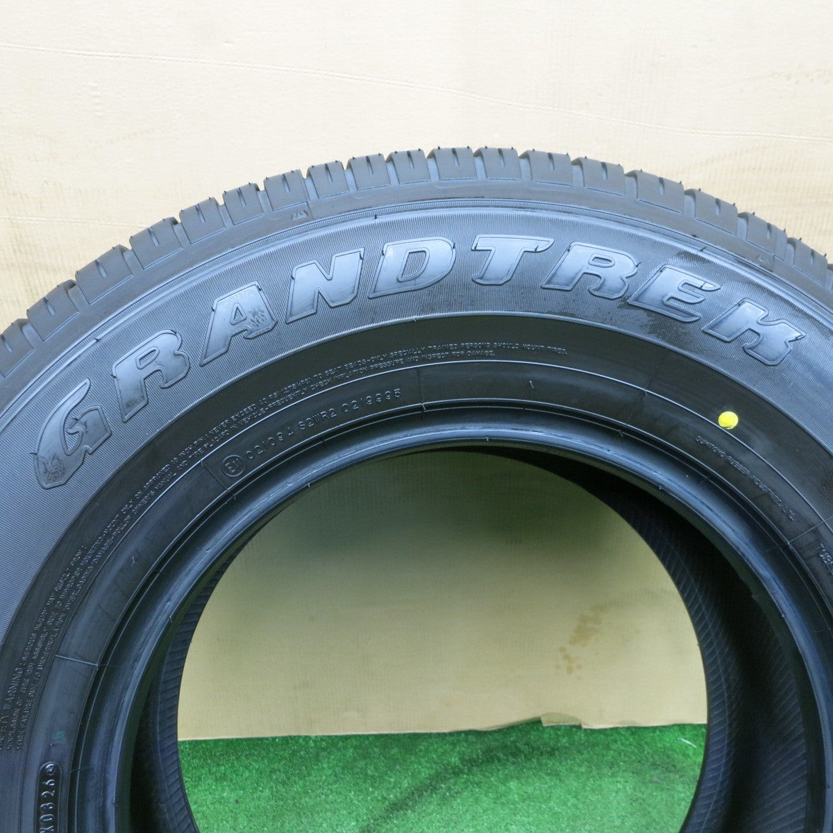 未使用！26年！1本★265/70R16 ダンロップ グラントレック AT23 タイヤ 16インチ ランクル 70 プラド ハイラックス サーフ 等 スペア★6021806NKノタ