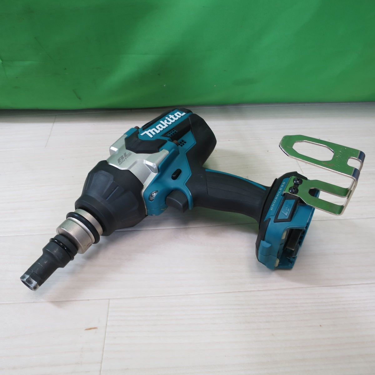 [送料無料] キレイ☆マキタ 充電式 インパクト レンチ 18V TW1001DZ 本体のみ 電動 工具☆
