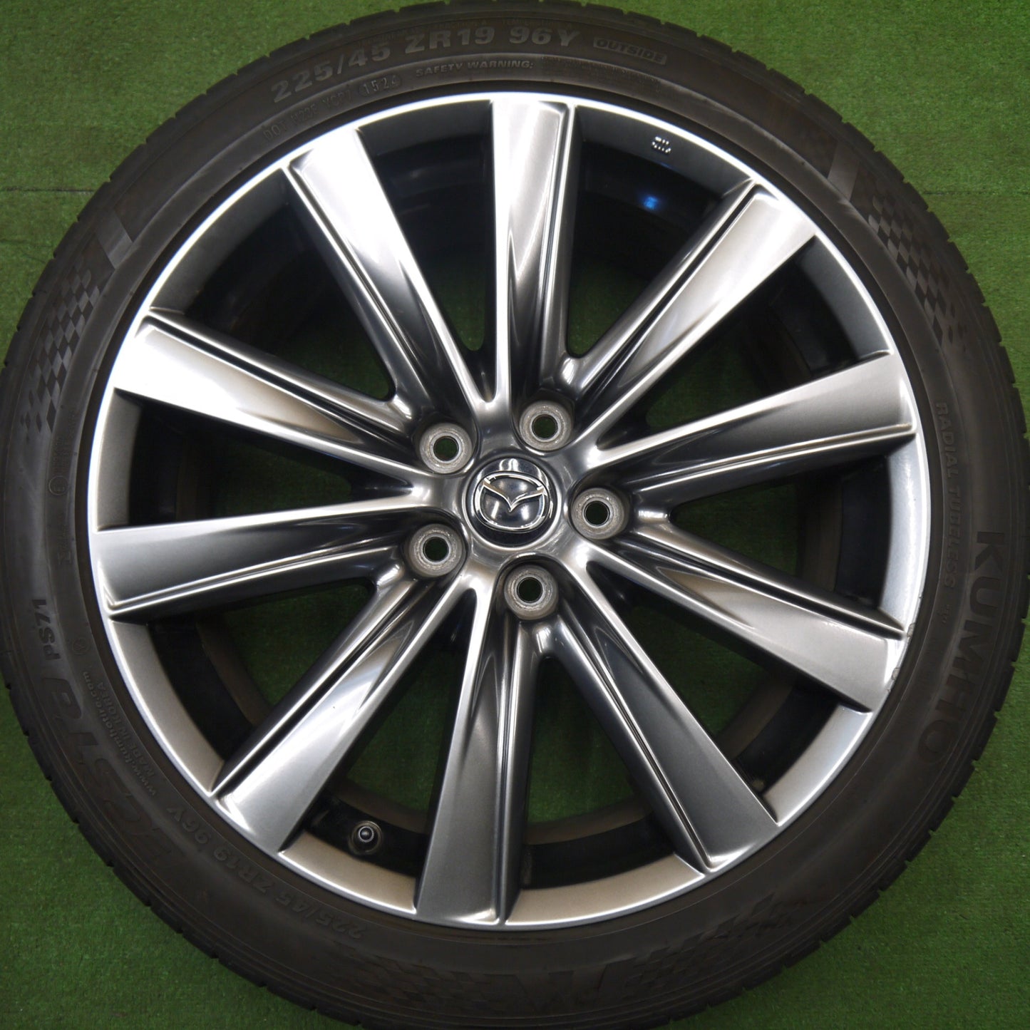 バリ溝！24年！キレイ！9.5分★マツダ6 Lパッケージ 純正 225/45R19 クムホ エクスタ PS71 KUMHO ECSTA 19インチ PCD114.3/5H★6021608Hノ