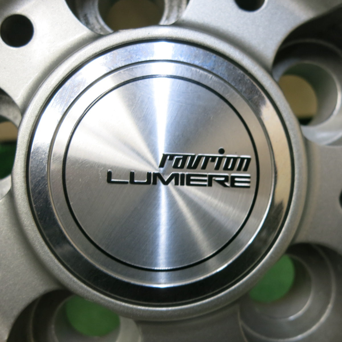[送料無料] キレイ★プリウス 等 ravrion LUMIERE weds ラブリオン ウェッズ 15インチ ホイール 15×6.5J PCD100/5H★5032501SYホ