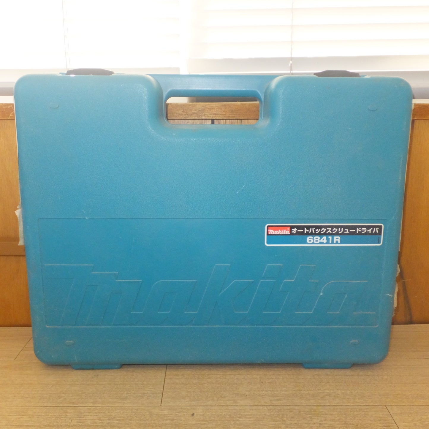 [送料無料] 現状品★マキタ makita オートパックスクリュードライバ 6841R　6000回転　連結ビス コイルタイプ 長さ 25～41mm★