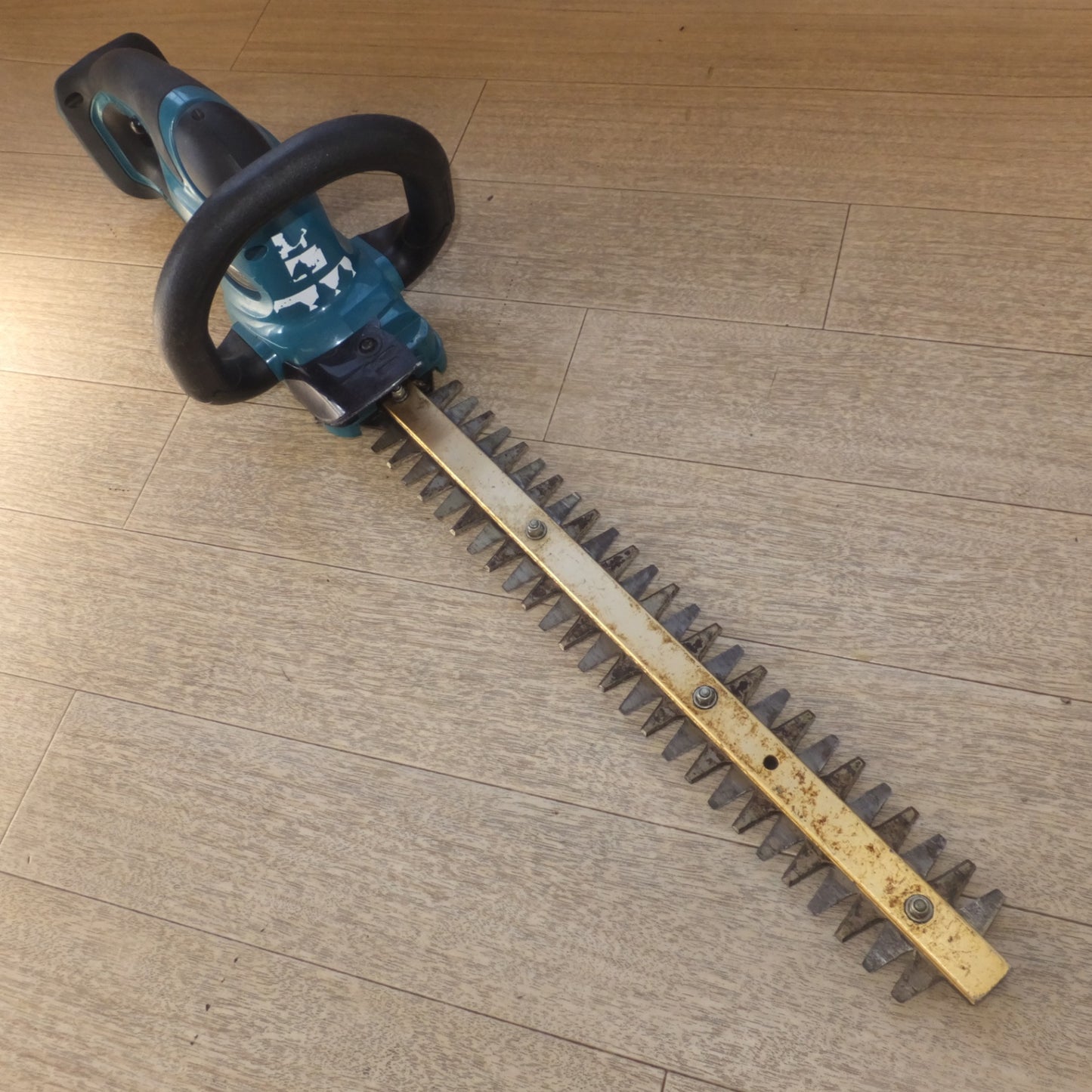 [送料無料] ★マキタ makita 360mm 充電式生垣バリカン MUH364D 14.4V 本体のみ★