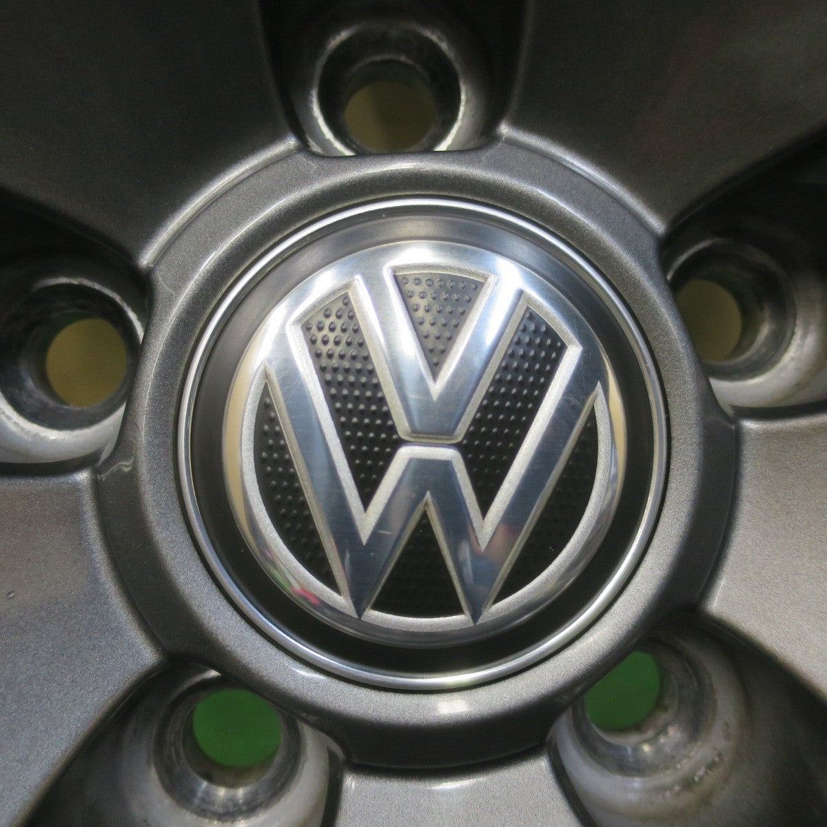 バリ溝！24年！キレイ！9.5分★ワーゲン ゴルフ7 純正 OP 225/40R18 ブリヂストン レグノ GR-X3 18インチ PCD112/5H★5101707イノ