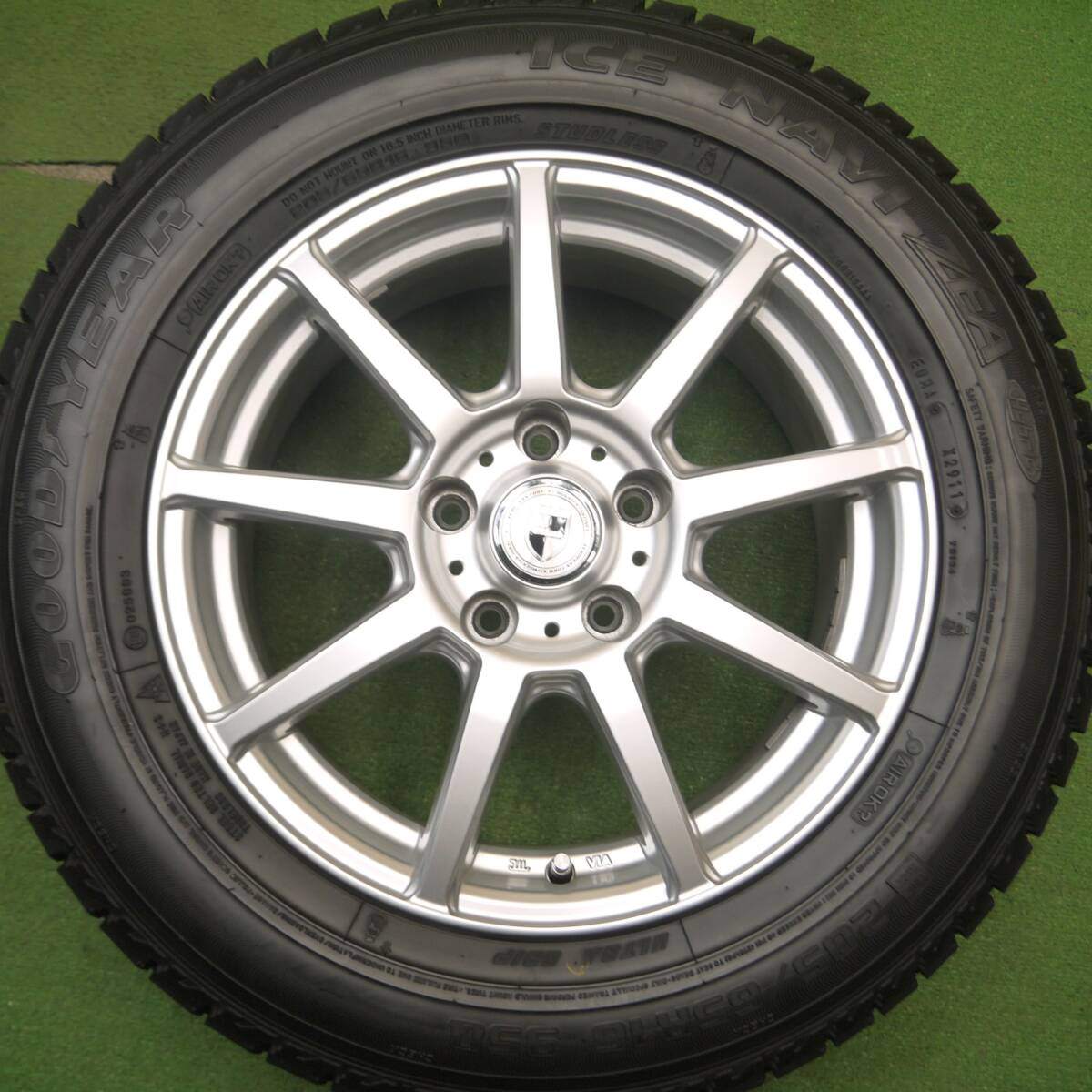 バリ溝！キレイ！9.5分★スタッドレス 205/65R16 グッドイヤー アイスナビ ZEA GMach 16インチ PCD114.3/5H★5030403Hス