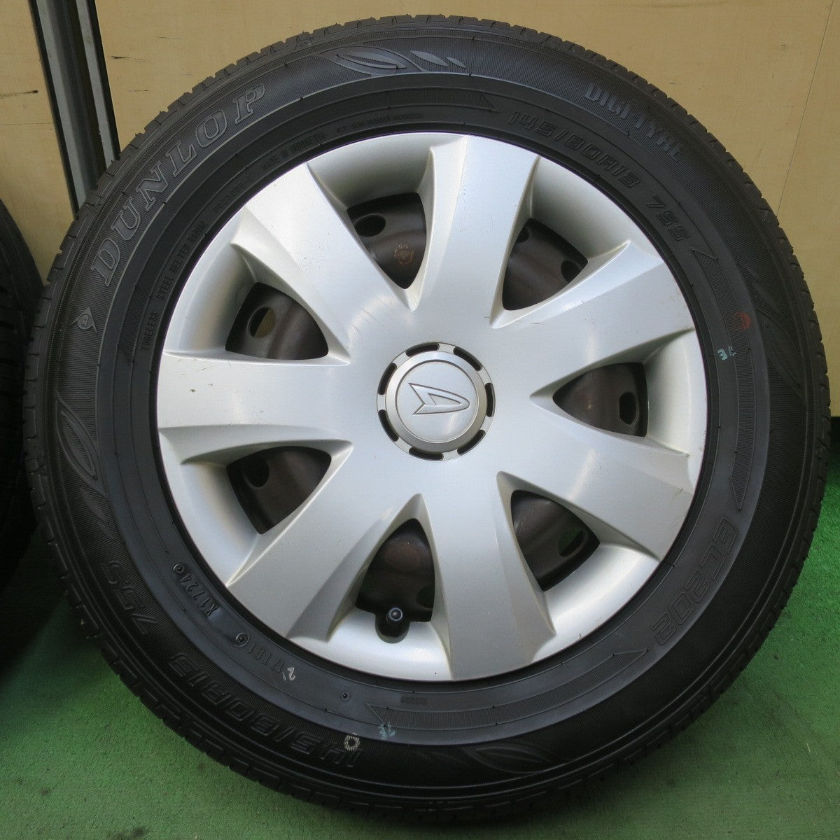 ほぼ未使用！24年◎ダイハツ ミラ ムーヴ 等 純正 スチール 145/80R13 ダンロップ EC202 13インチ PCD100/4H◎6081102IMノ