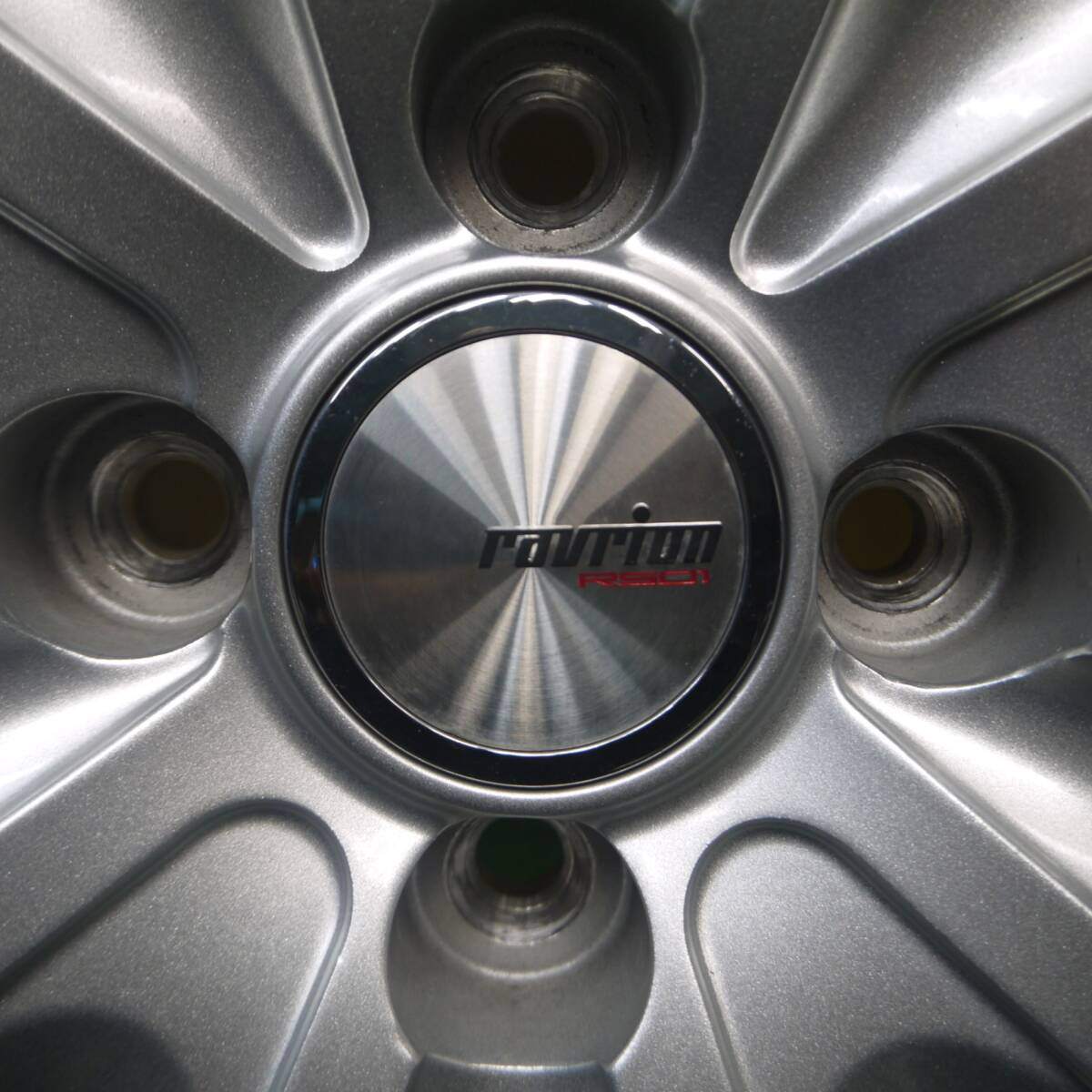 バリ溝！22年！キレイ！8.5分★スタッドレス 195/65R16 グッドイヤー アイスナビ7 ravrion RS01 ラブリオン 16インチ PCD100/4H★5022103Hス