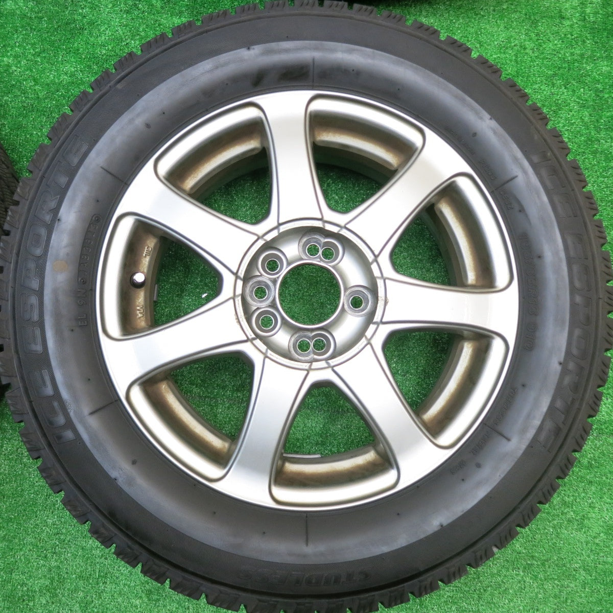 バリ溝！23年！9.5分以上★スタッドレス 195/65R15 アイスエスポルテ 社外 アルミ 15インチ PCD100/4H 5H マルチ★5100904HAス