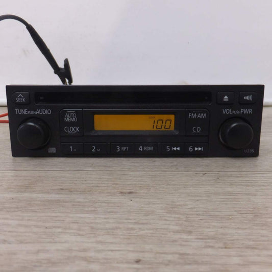 [送料無料] ジャンク★三菱 MITSUBISHI 純正 カーオーディオ CDプレーヤー U235 8701A124 DY-1MJ8-T★