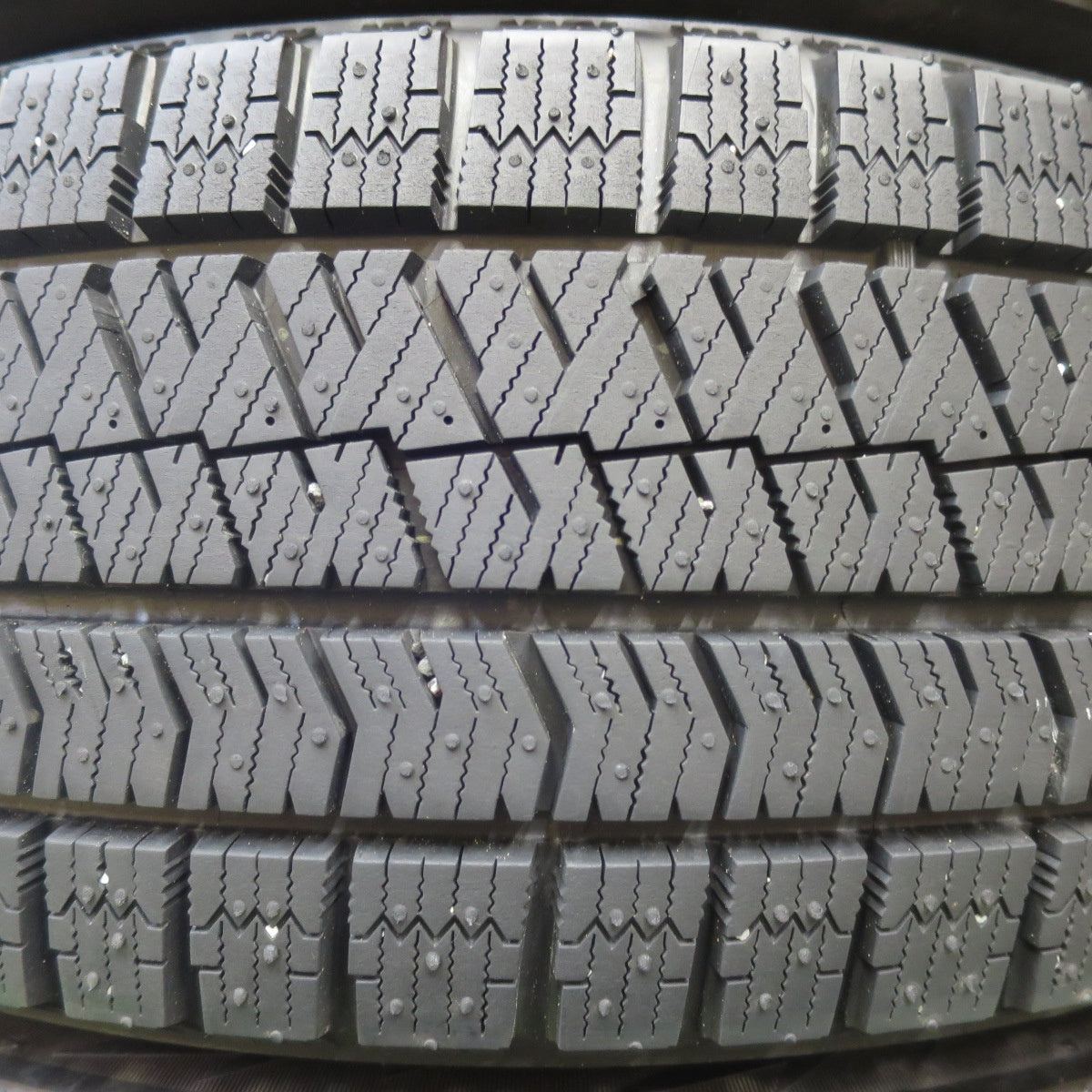 [送料無料] バリ溝！20年！キレイ！ほぼ10分★スタッドレス 185/55R16 ブリヂストン ブリザック VRX2 BALMINUM バルミナ 16インチ PCD114.3/5H★4102205イス