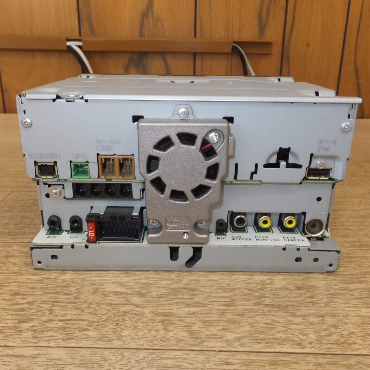 [送料無料] ★カロッツェリア carrozzeria AV一体型メモリーナビゲーション 楽NAVI AVIC-RZ901 パイオニア Pioneer★