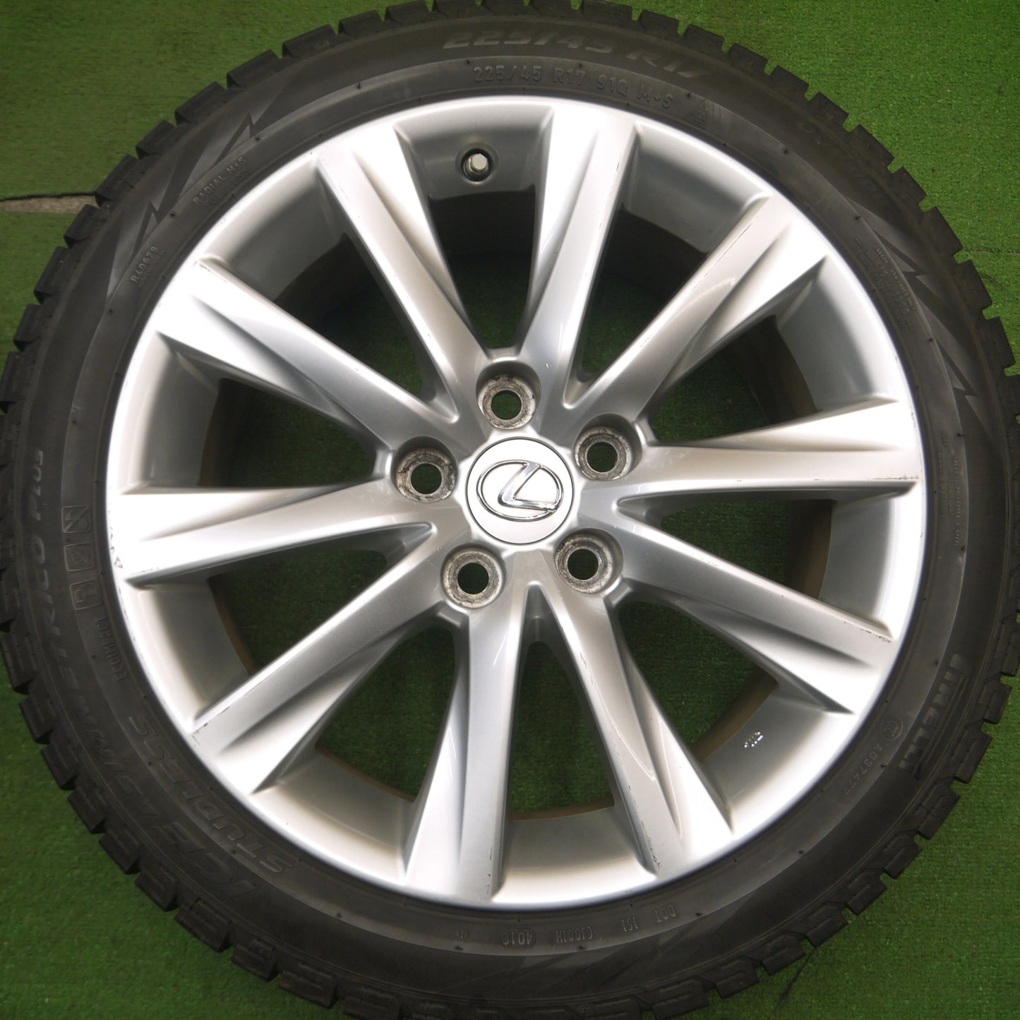 [送料無料] センサー付★レクサス IS 純正 225/45R17 スタッドレス ピレリ アイスアシンメトリコ プラス 17インチ PCD114.3/5H★5030402Hス