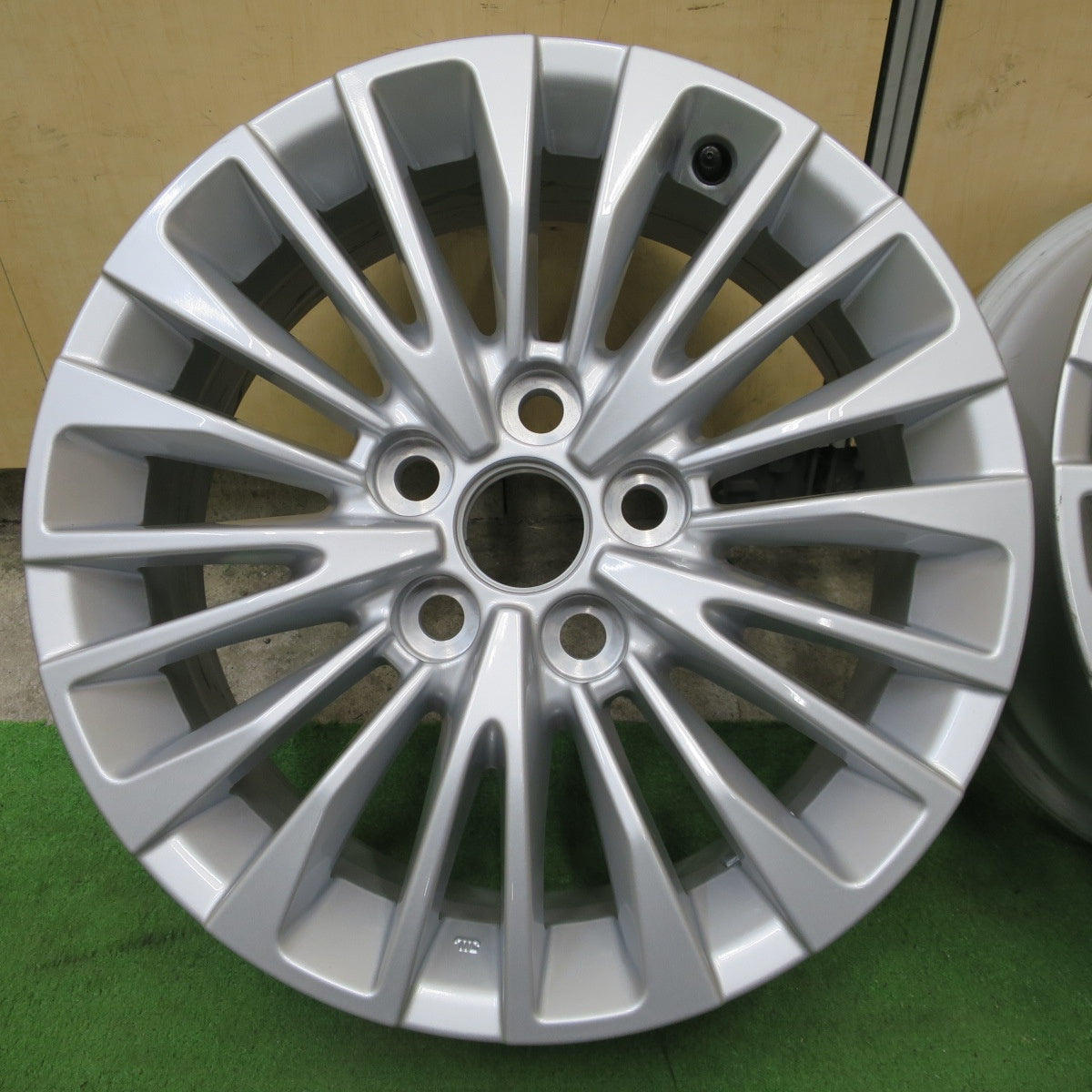 新車外し★トヨタ 40系 アルファード ヴェルファイア 純正 ホイール 17インチ 17×6.5J PCD120/5H★6060203NGホ