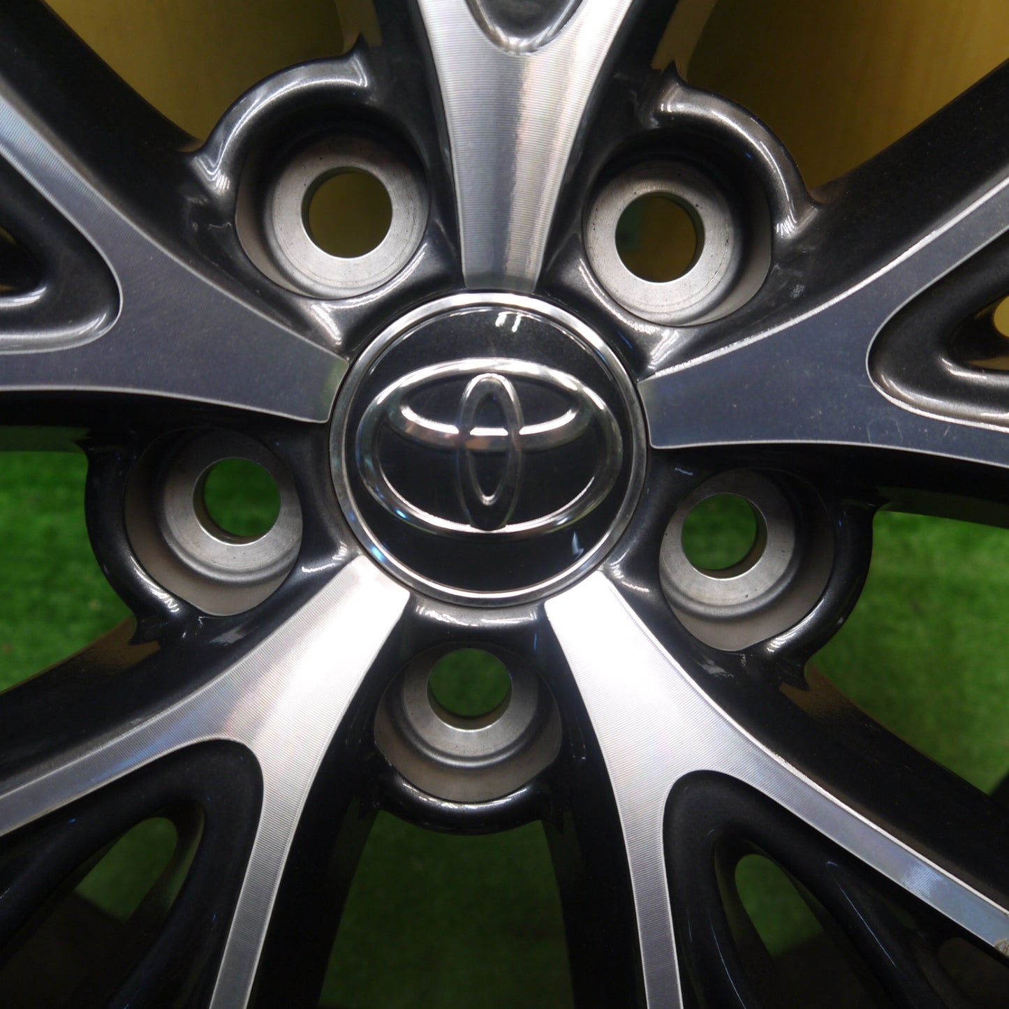 1本価格★トヨタ 60系 プリウス 純正 ホイール 19インチ 19×6.5J PCD114.3/5H★5100604Hホ