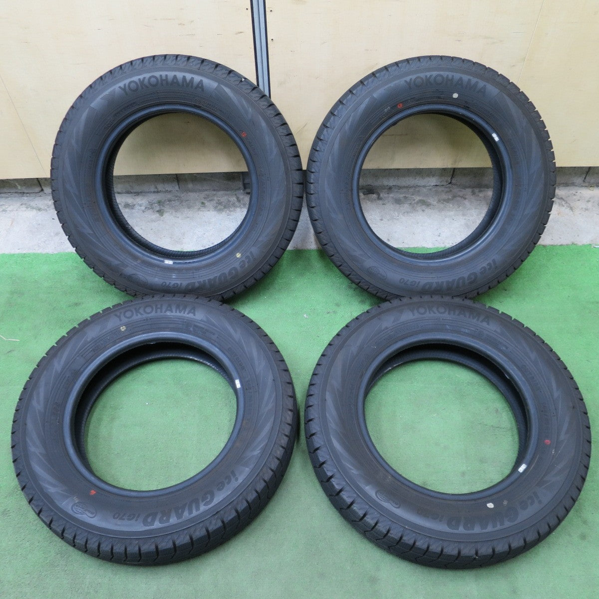 バリ溝！25年！ほぼ10分◎スタッドレス 145/80R13 ヨコハマ アイスガード iG70 タイヤ 13インチ タント N-BOX ムーブ ワゴンR スペーシア 等◎6081207NGスタ