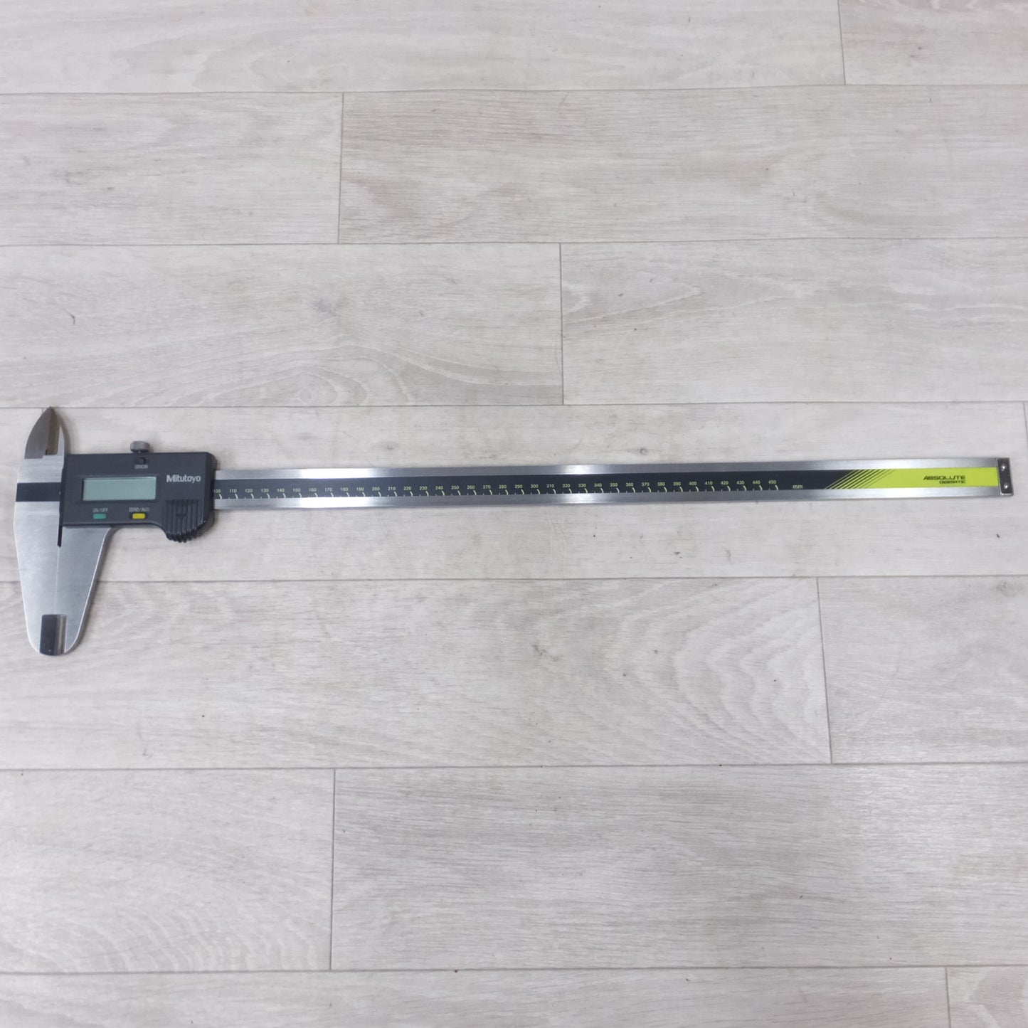 [送料無料] 美品◆ミツトヨ デジタル ノギス CD-45C 450mm ABS デジマチック キャリパ 長尺タイプ ケース付き 測定器◆