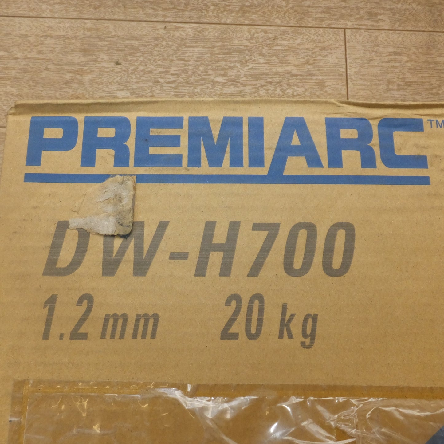 [送料無料] 未使用★神戸製鋼所 コベルコ KOBELCO PREMIARC 硬化肉盛溶接用フラックス入りワイヤ DW-H700 1.2mm 20kg(4)★